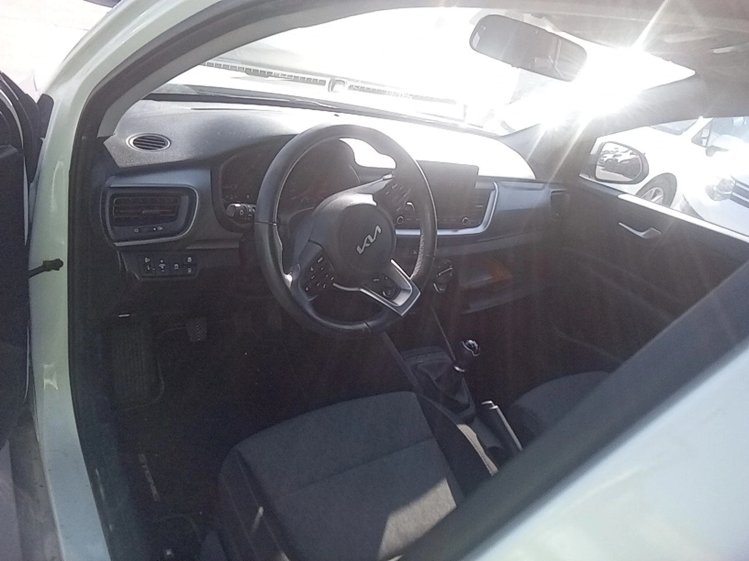 Kia Stonic 1.2 DPi 62kW (84CV) Concept - Foto 7