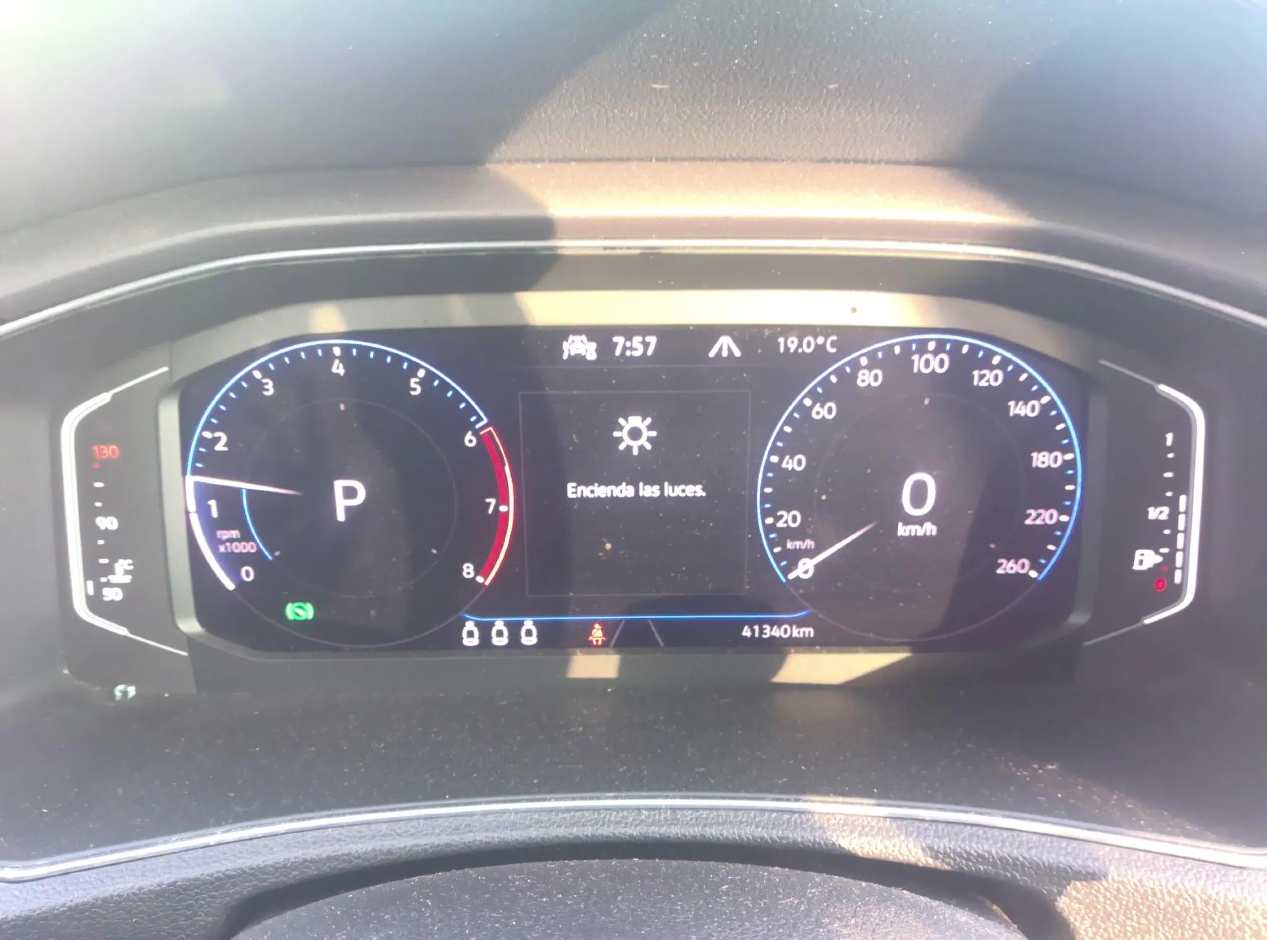 Volkswagen T-Roc Sport 1.5 TSI 110kW (150CV) DSG - Foto 7