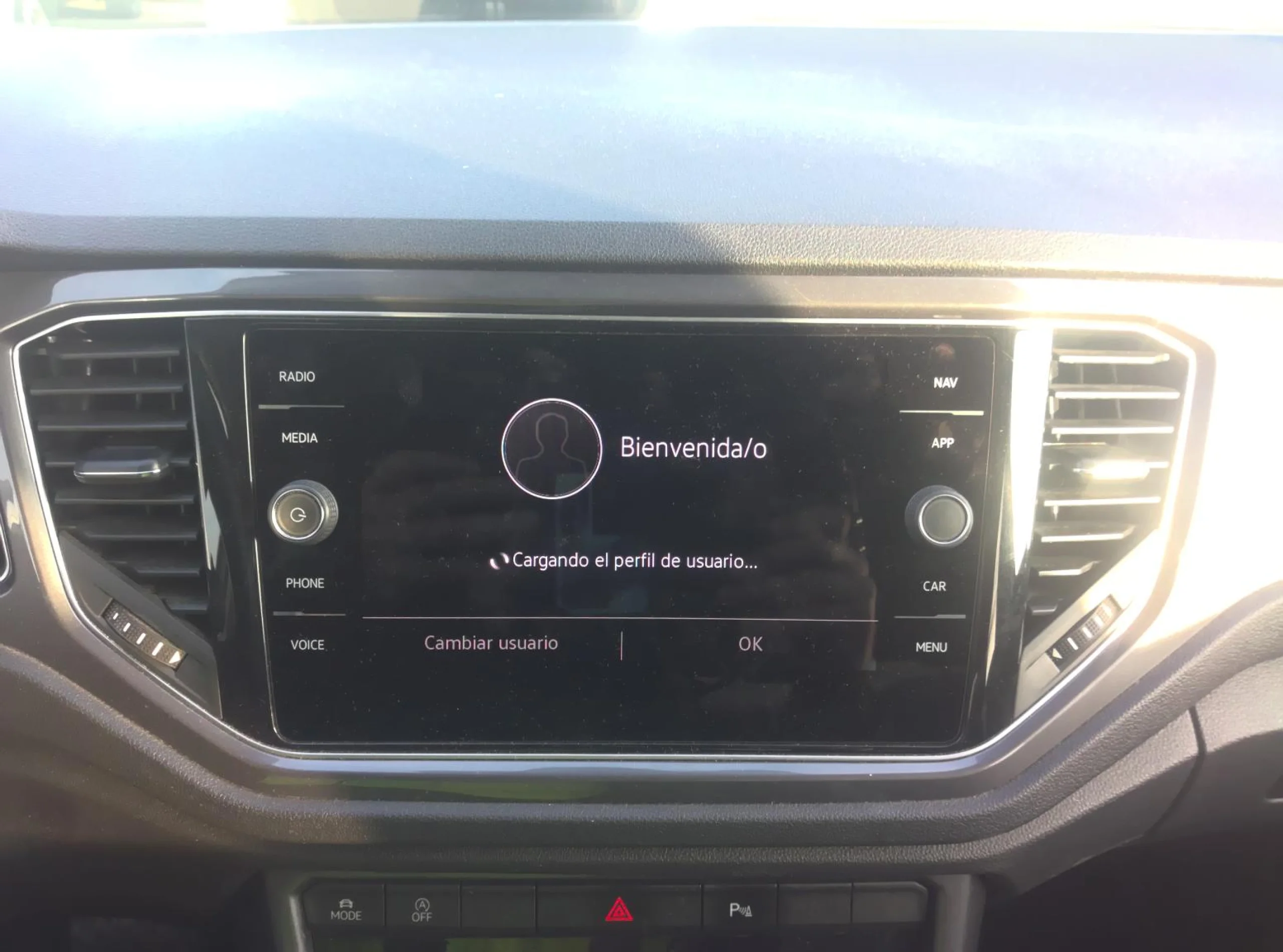 Volkswagen T-Roc Sport 1.5 TSI 110kW (150CV) DSG - Foto 8