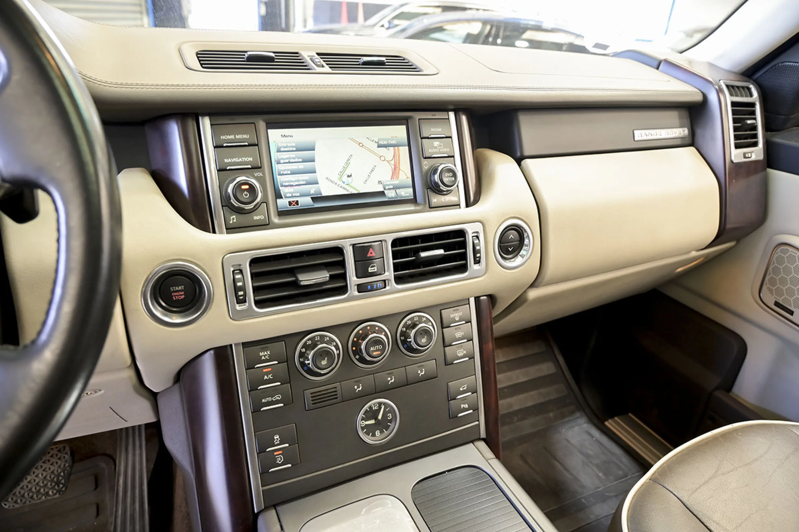 Land Rover Range Rover 4.4 TDV8 VOGUE  312cv - Foto 32