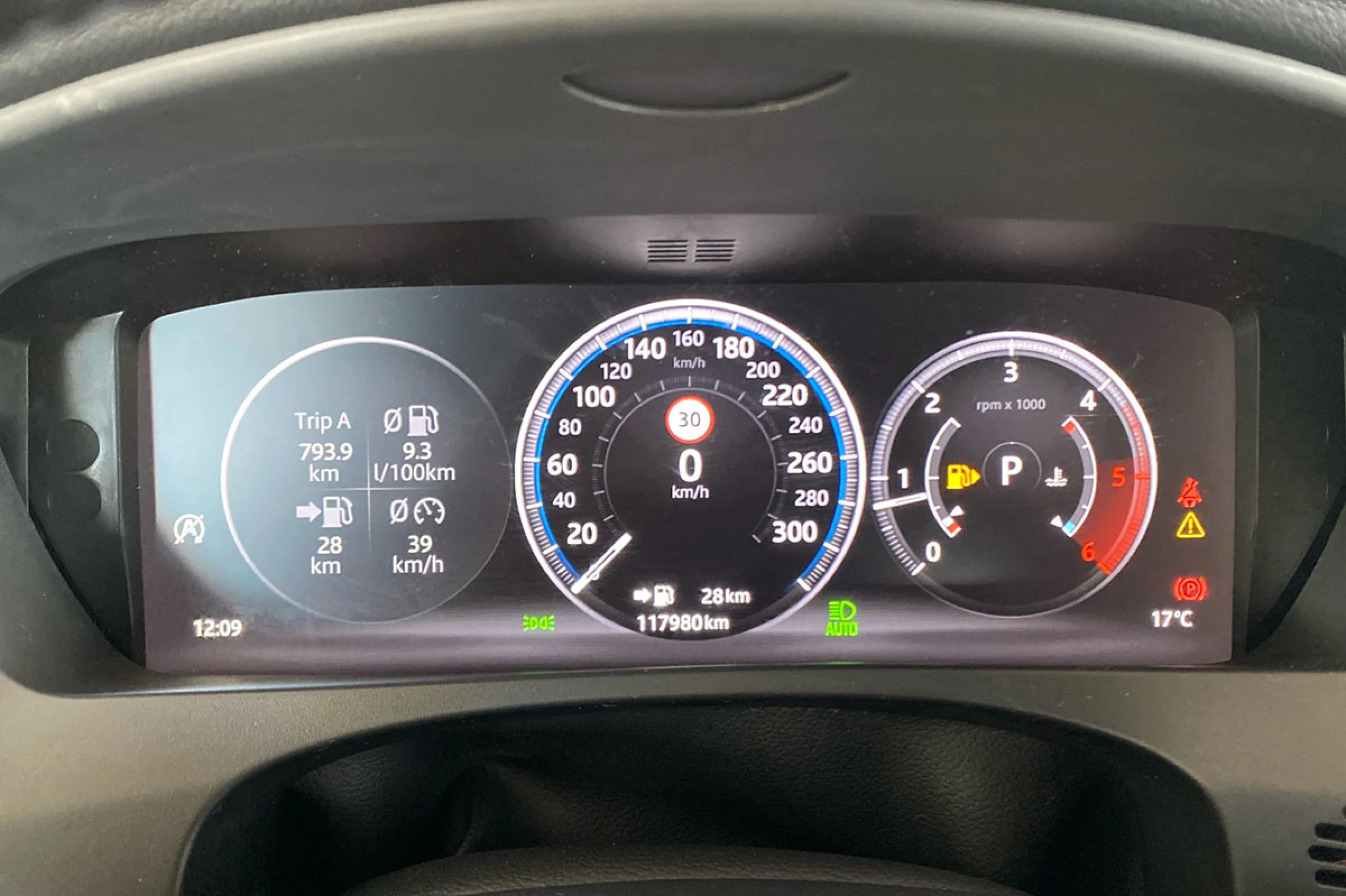 Jaguar F-Pace 2.0L i4D AWD Automatico RSport - Foto 7