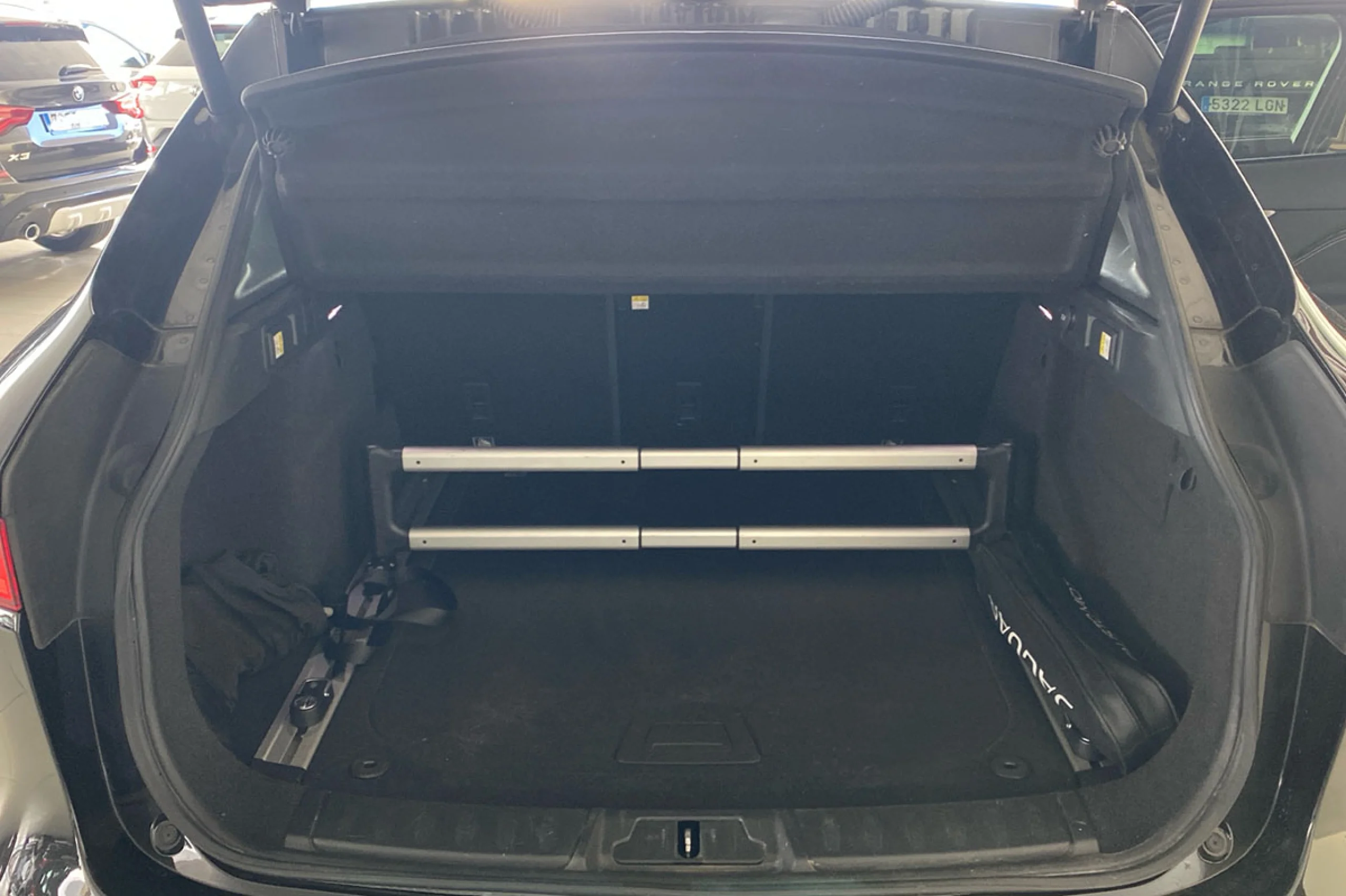 Jaguar F-Pace 2.0L i4D AWD Automatico RSport - Foto 11