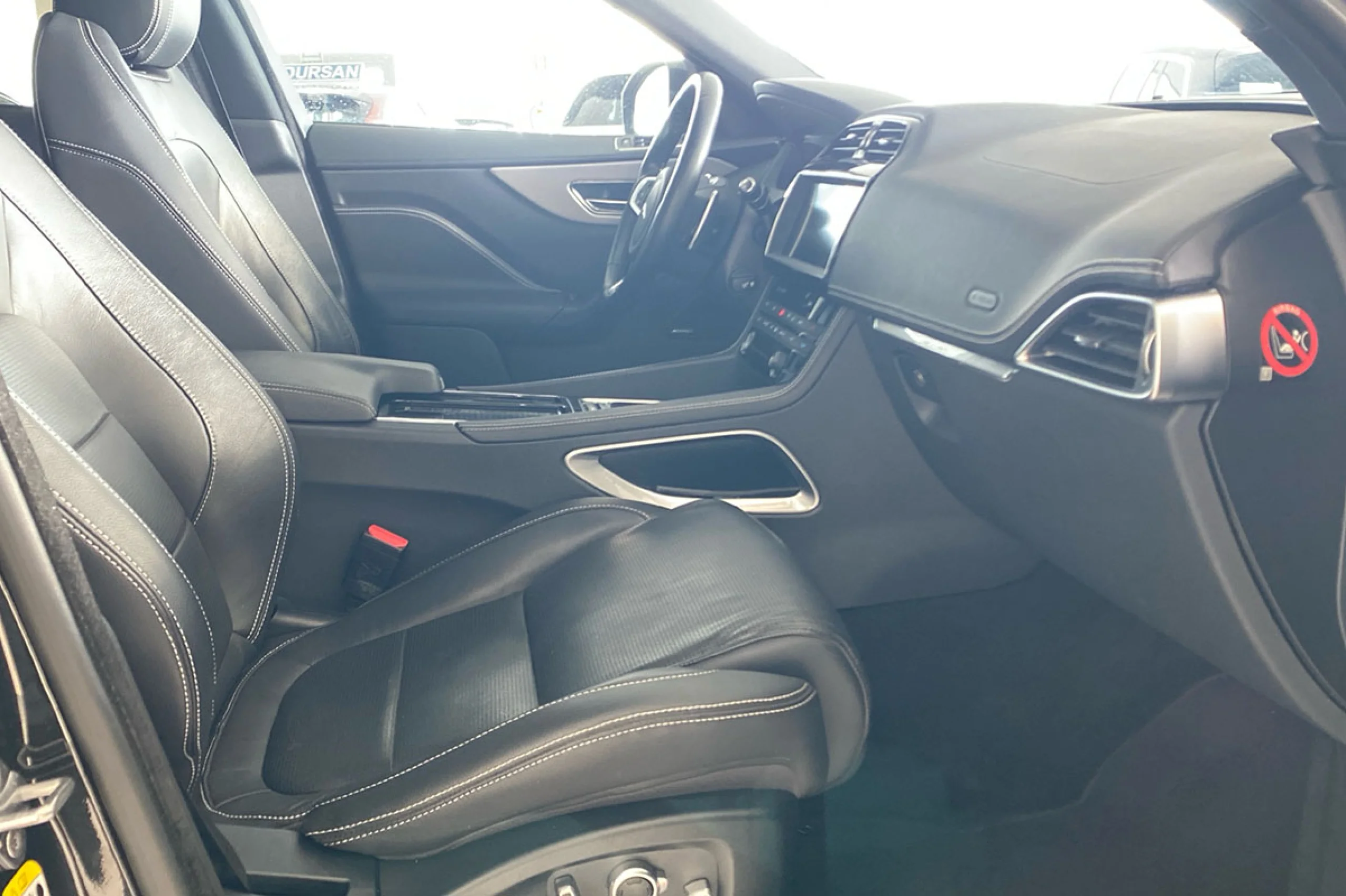 Jaguar F-Pace 2.0L i4D AWD Automatico RSport - Foto 21