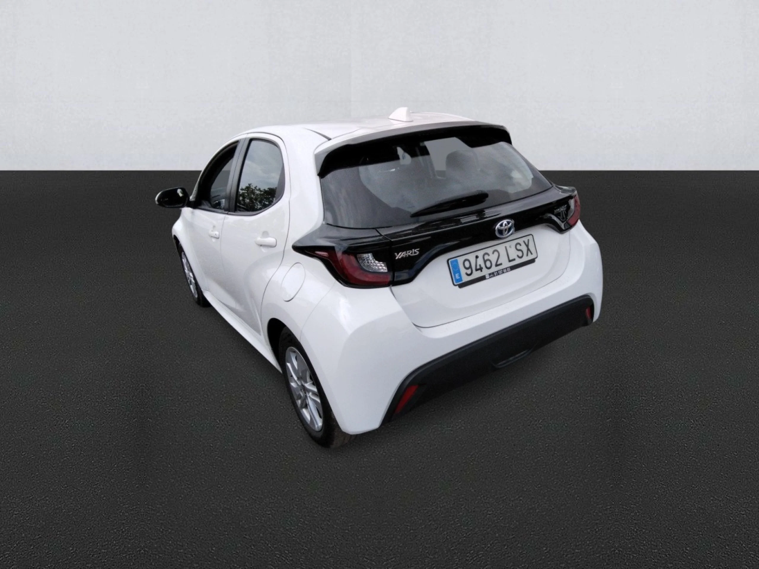 Toyota Yaris 1.5 120H Business Plus - Foto 6