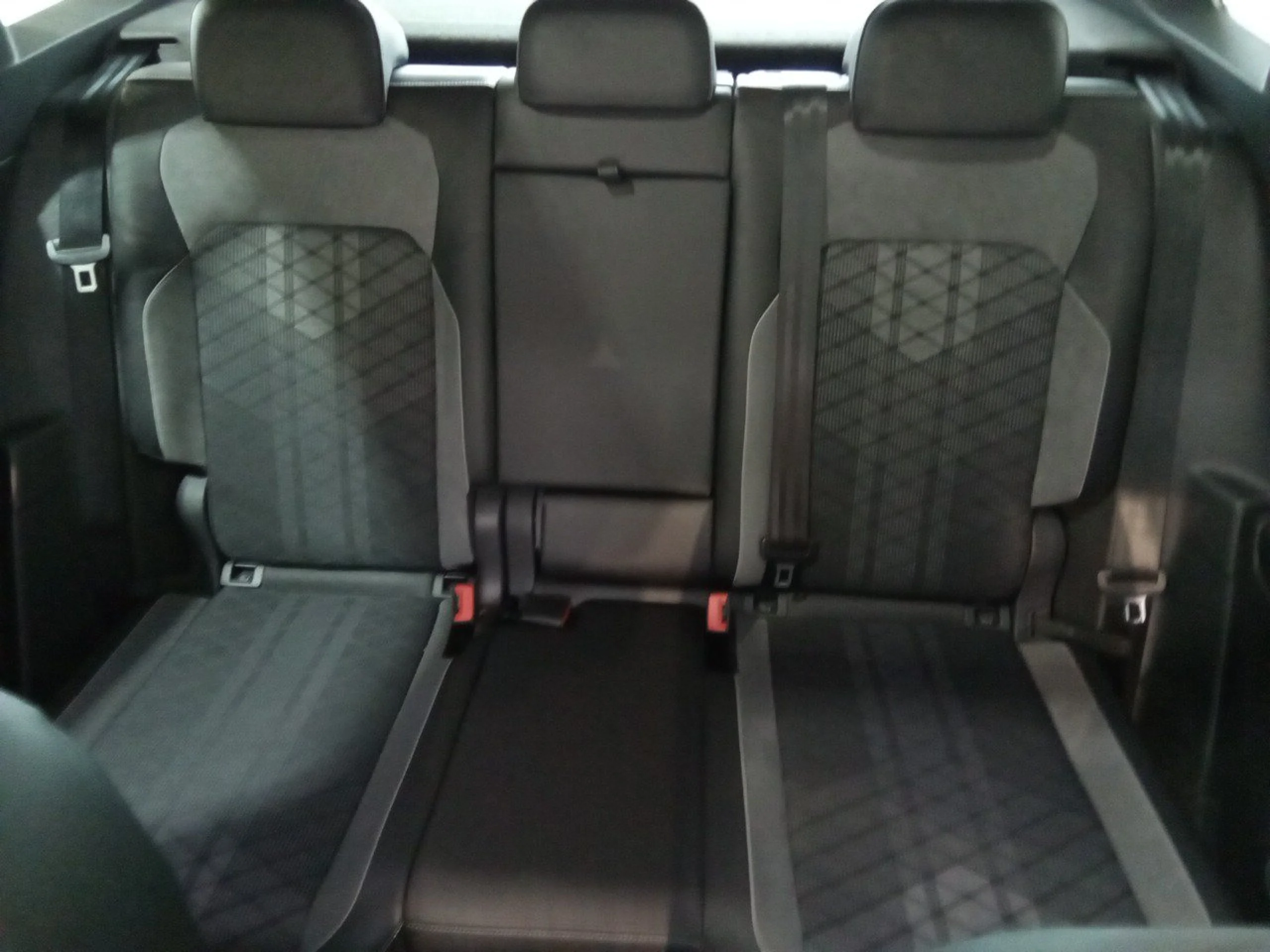 Volkswagen Tiguan R-Line 2.0 TDI 110kW (150CV) DSG - Foto 8