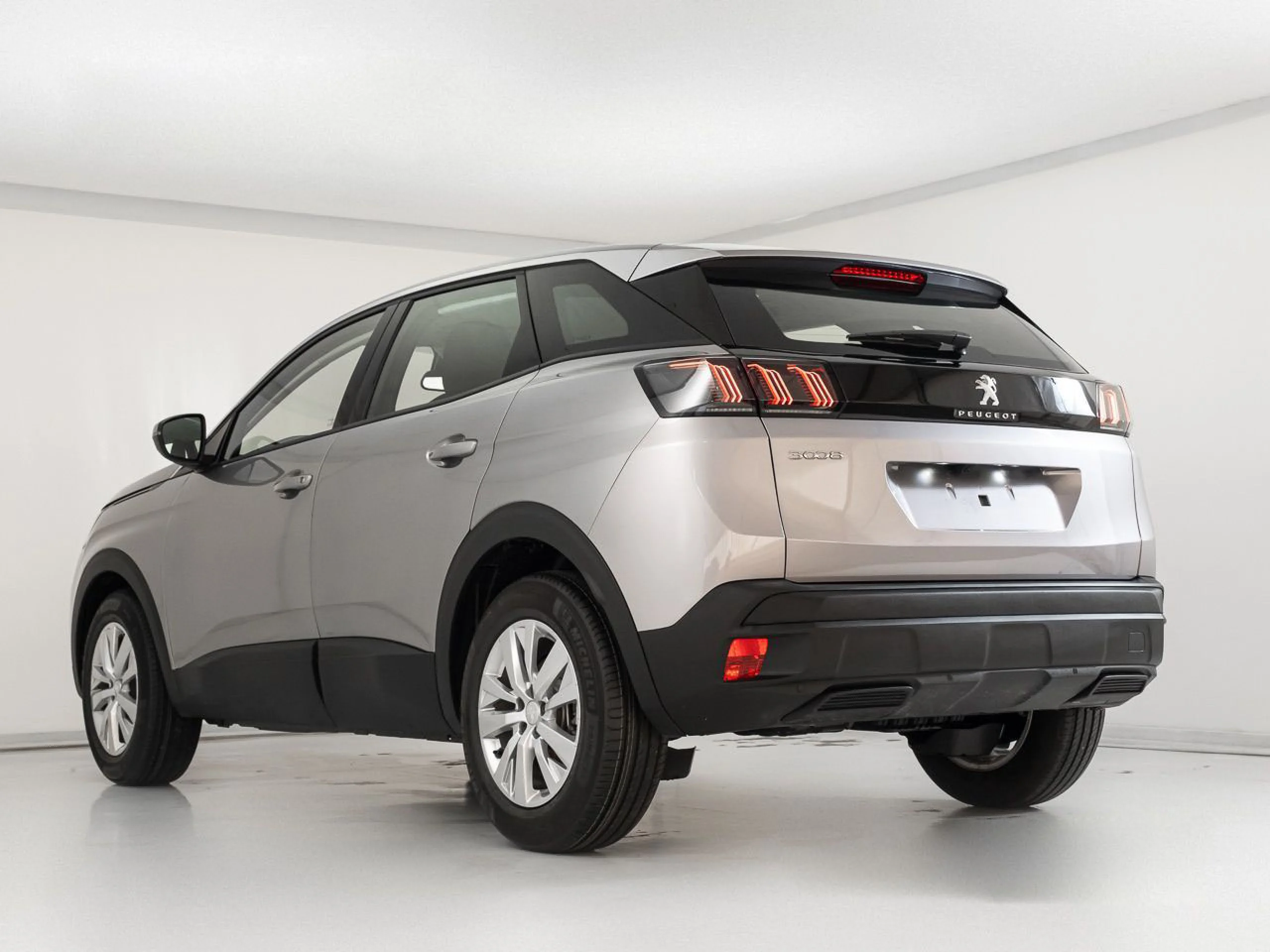 Peugeot 3008 1.2 PureTech 96KW SS Allure Pack EAT8 - Foto 10