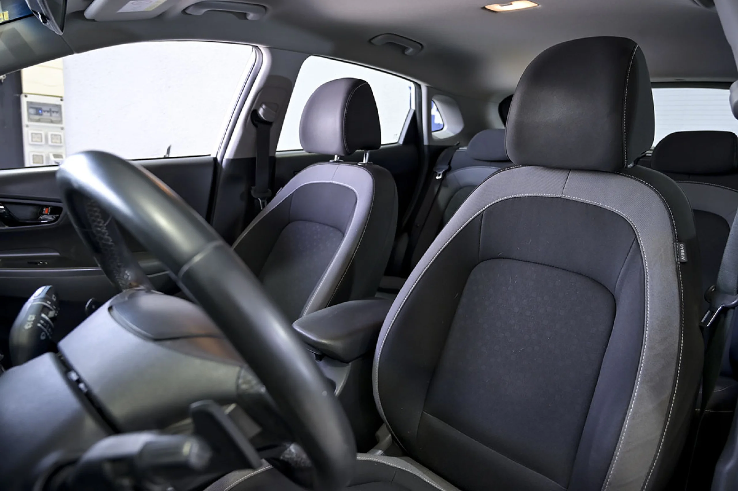 Hyundai Kona 1.6 GDI HEV Klass DCT - Foto 9