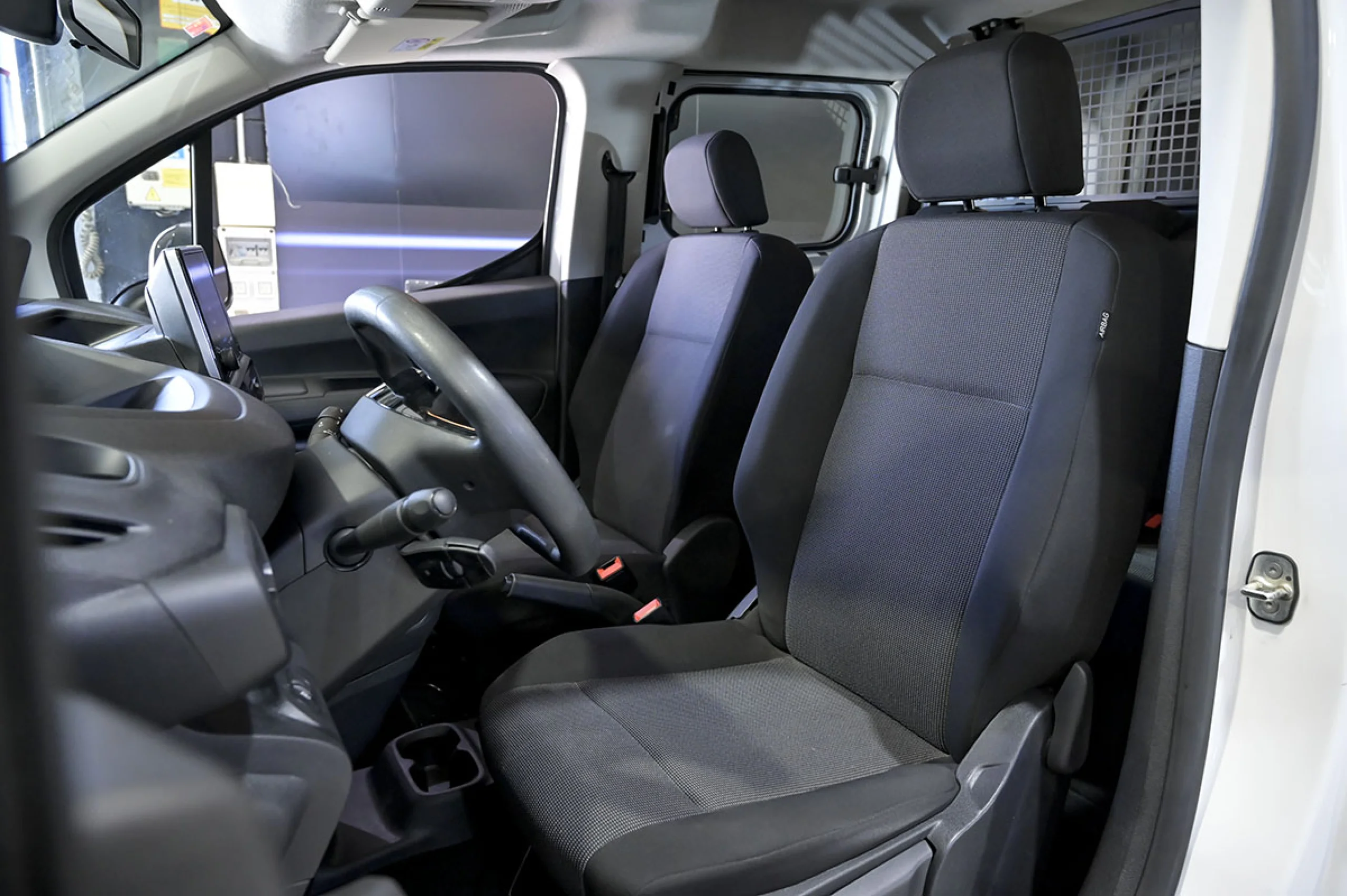 Peugeot Rifter Active Pack Business Std. BlueHDi 100 - Foto 20