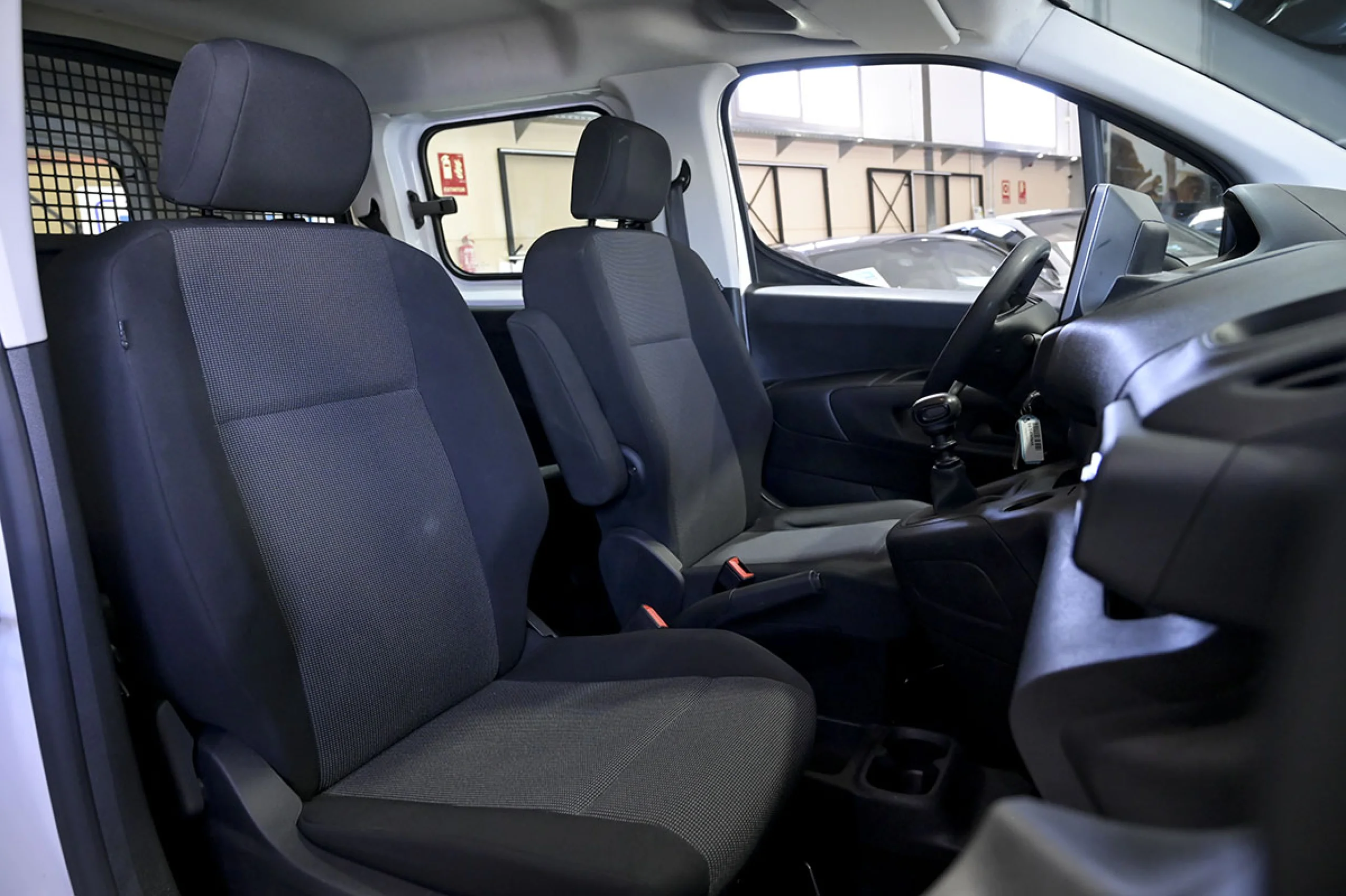 Peugeot Rifter Active Pack Business Std. BlueHDi 100 - Foto 24