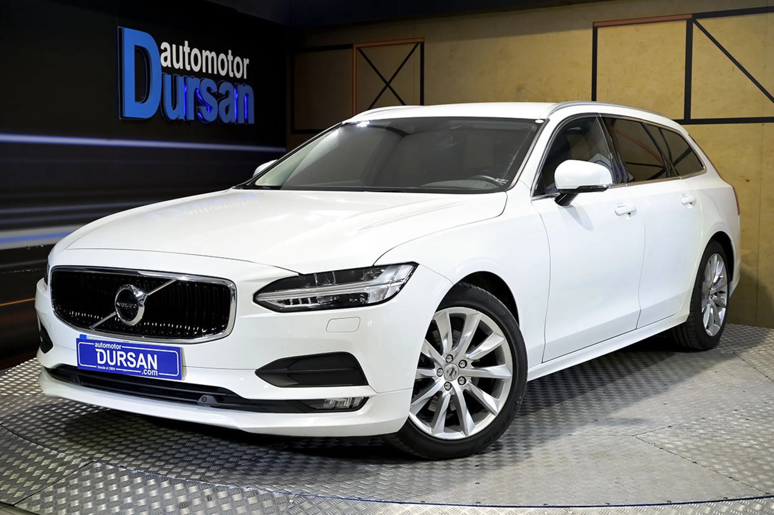 Volvo V90 2.0 D4 Momentum Auto - Foto 1