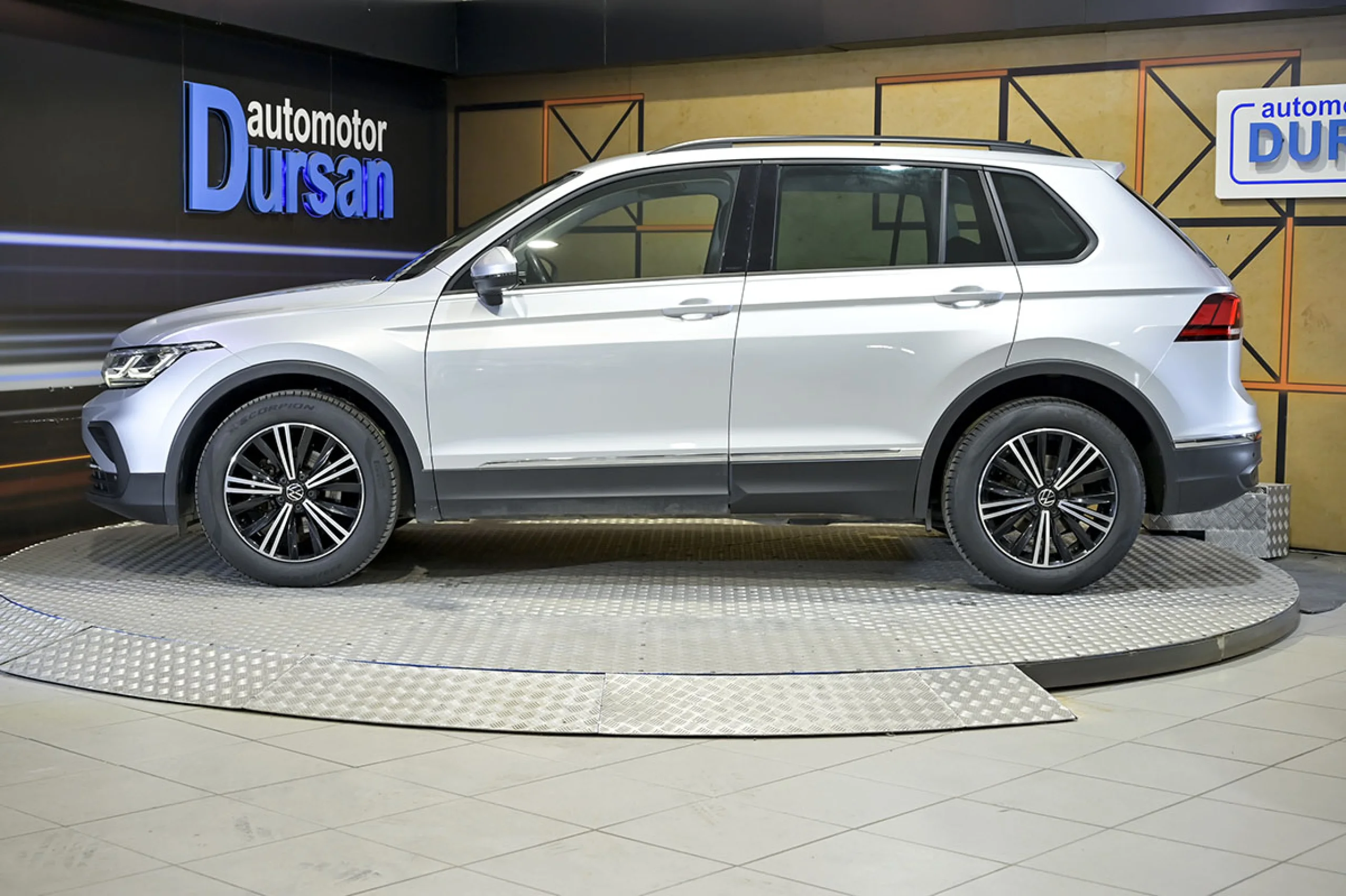Volkswagen Tiguan Life 2.0 TDI 110kW 150CV DSG - Foto 18