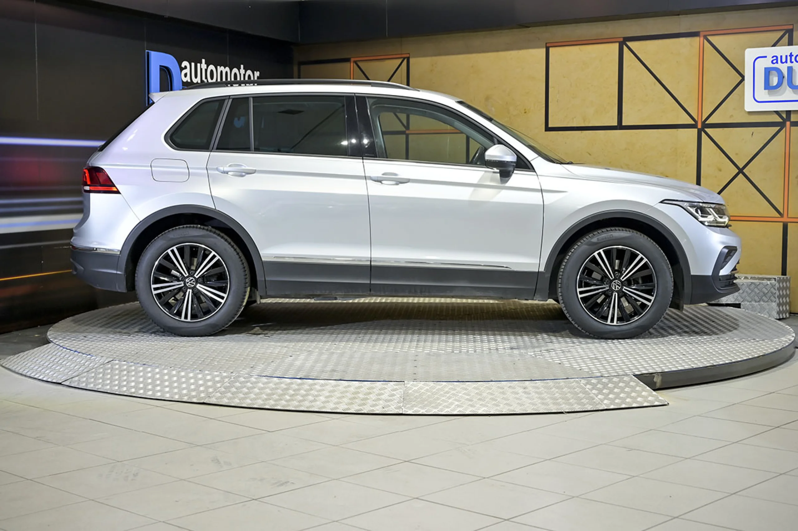 Volkswagen Tiguan Life 2.0 TDI 110kW 150CV DSG - Foto 19