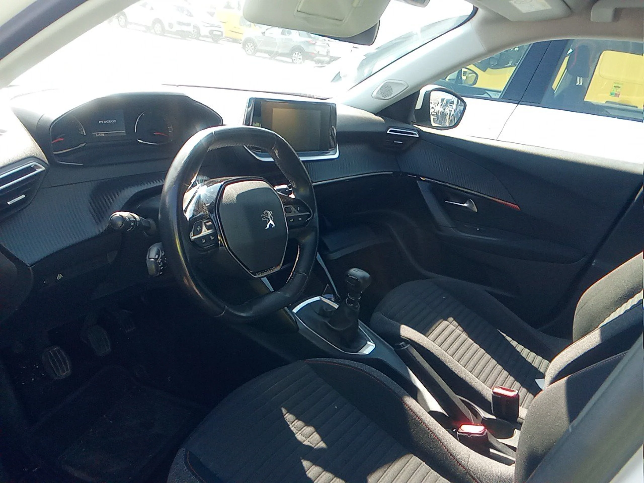 Peugeot 2008 Active Puretech 100 S&amp;S BVM6 - Foto 7