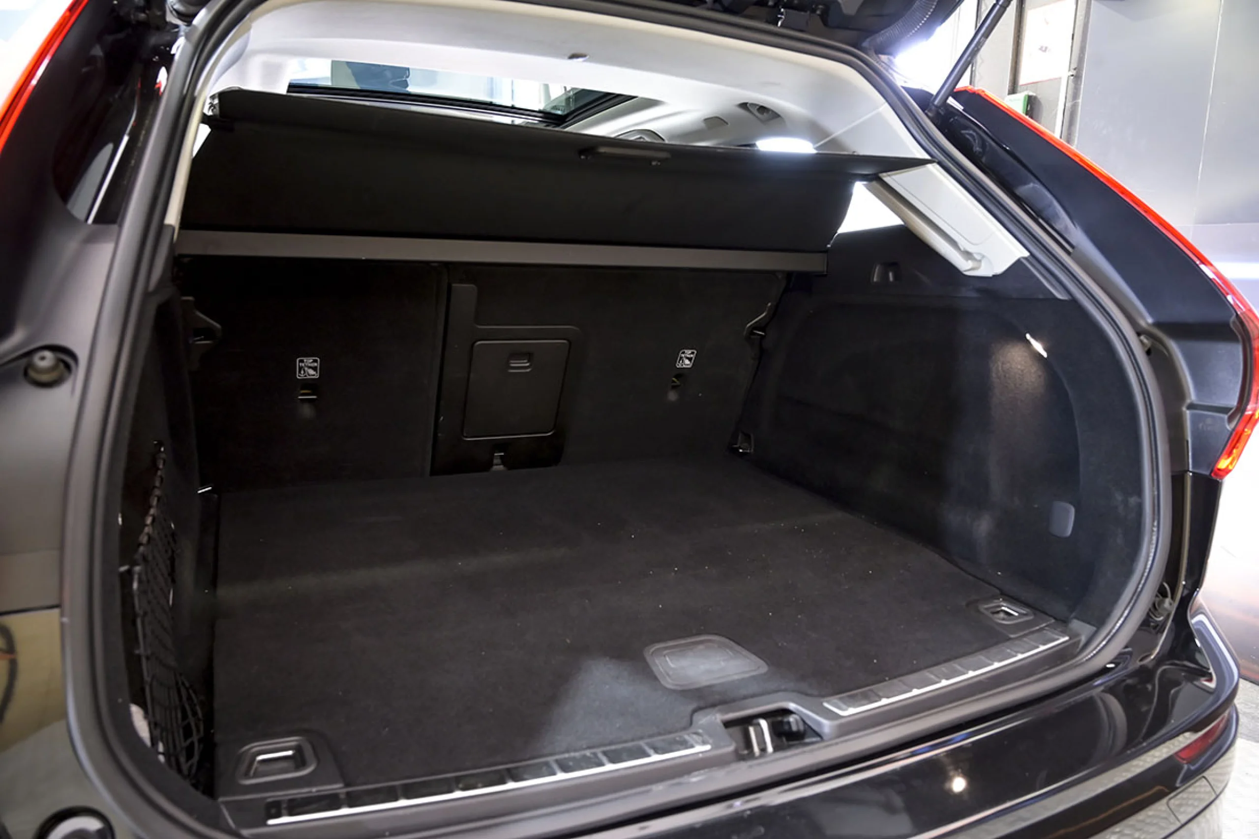 Volvo XC 60 XC60 2.0 T8 AWD Business Plus Auto - Foto 12