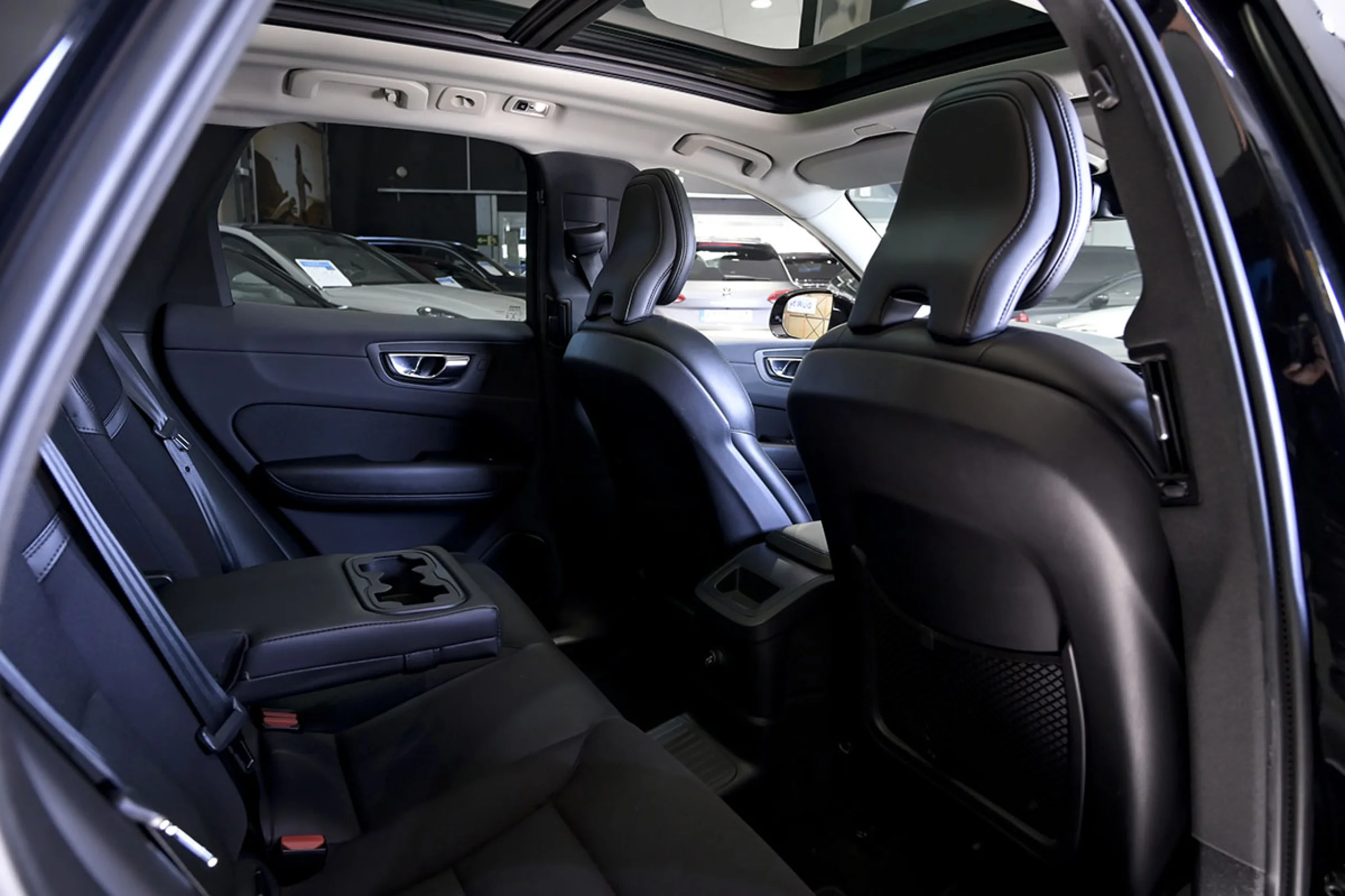 Volvo XC 60 XC60 2.0 T8 AWD Business Plus Auto - Foto 14