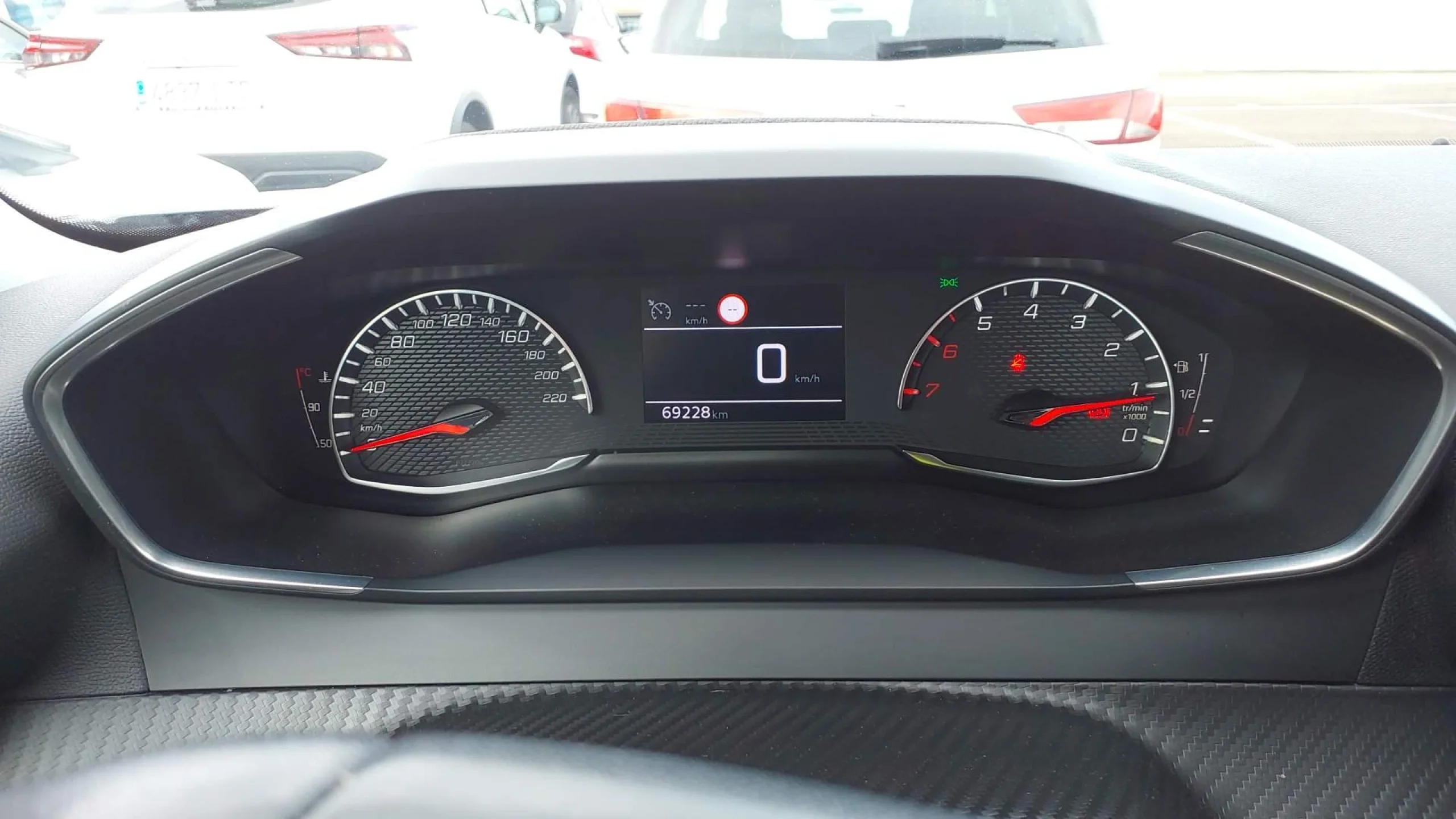 Peugeot 2008 Active Pack BlueHDI 81kW (110CV) - Foto 7