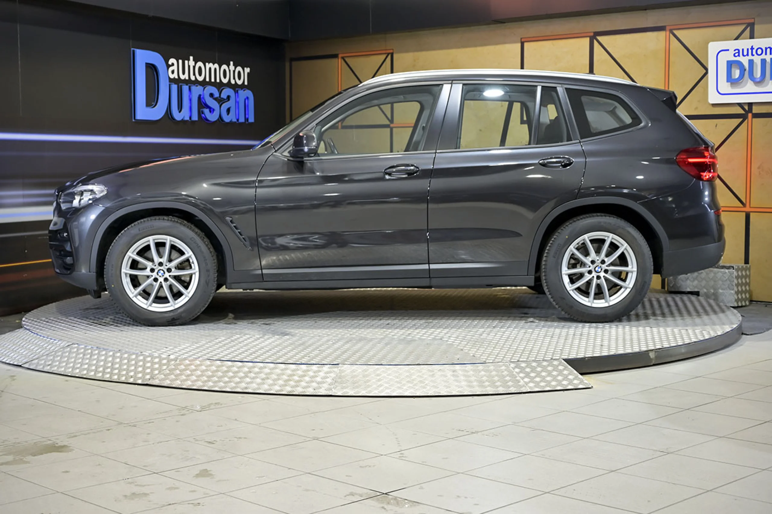BMW X3 xDrive20d - Foto 18