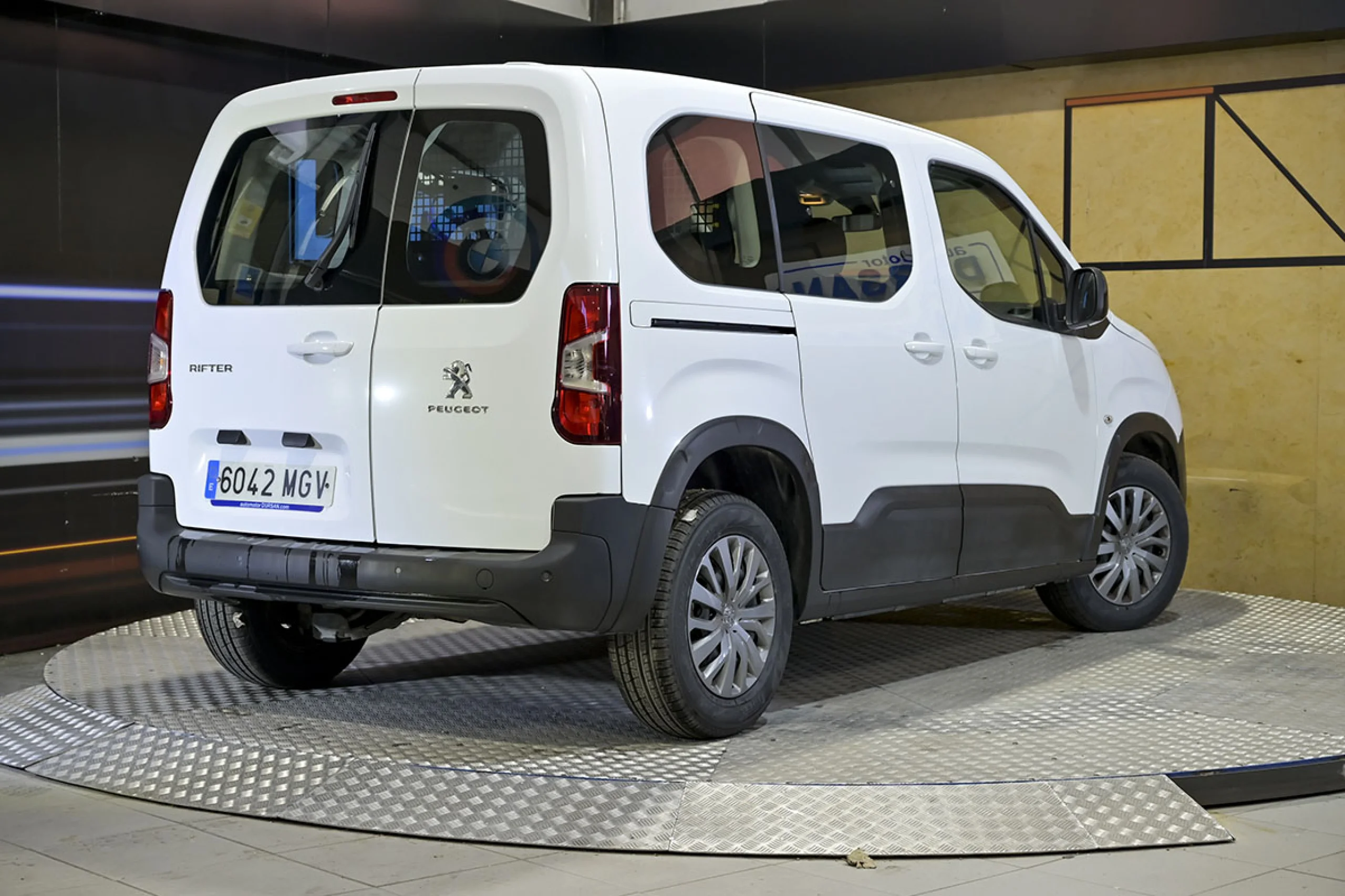 Peugeot Rifter Active Pack Business Std. BlueHDi 100 - Foto 28