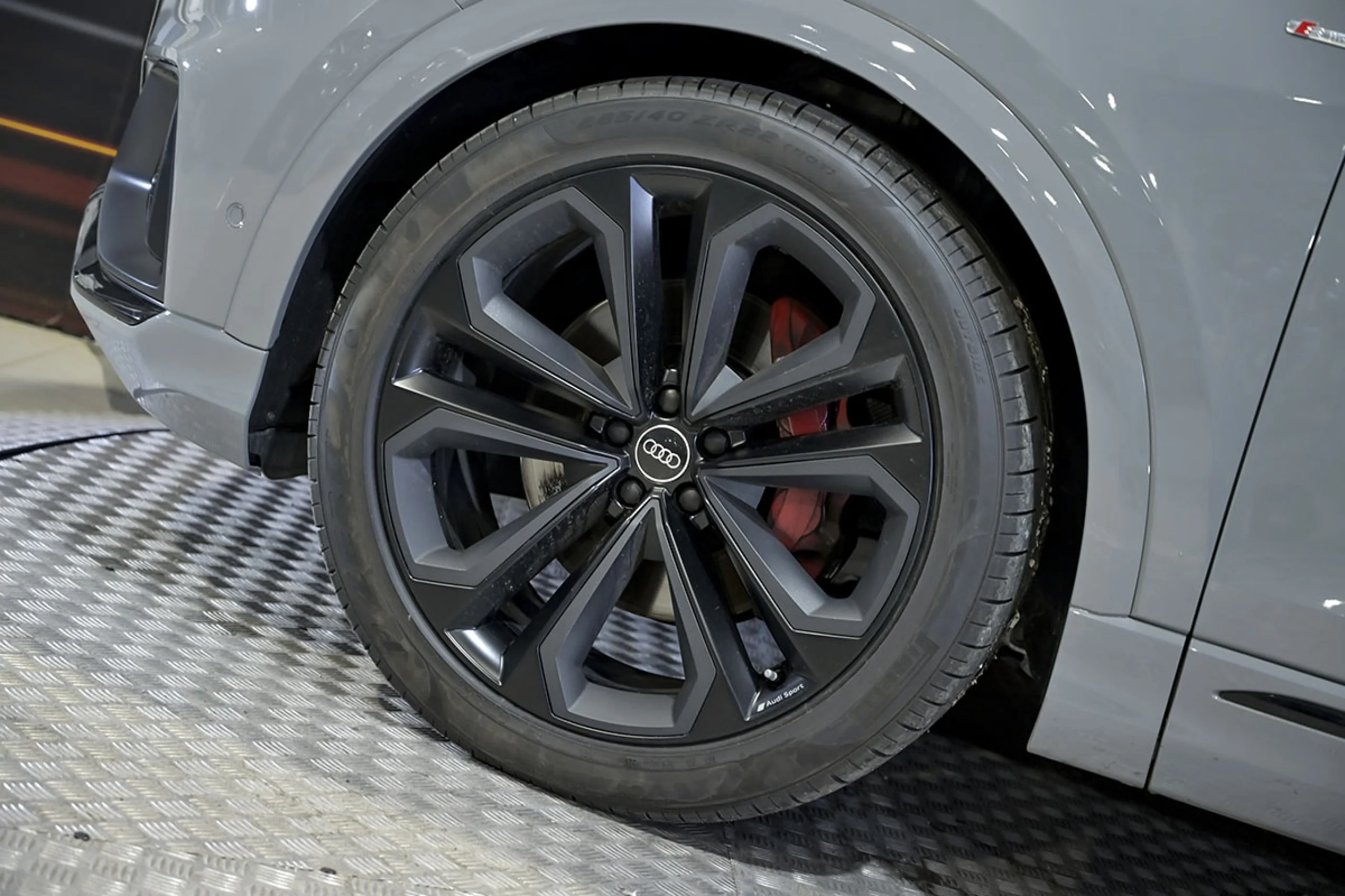 Audi Q8 50 TDI 210kW Black Line Plus quattro tip - Foto 13