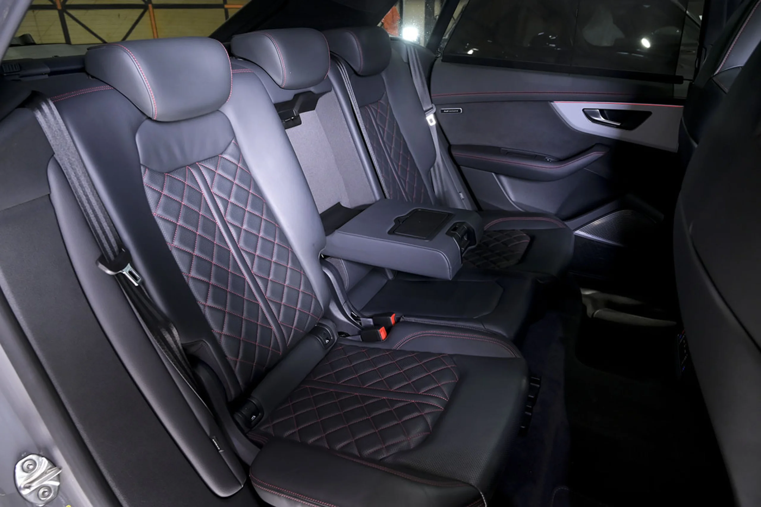 Audi Q8 50 TDI 210kW Black Line Plus quattro tip - Foto 17