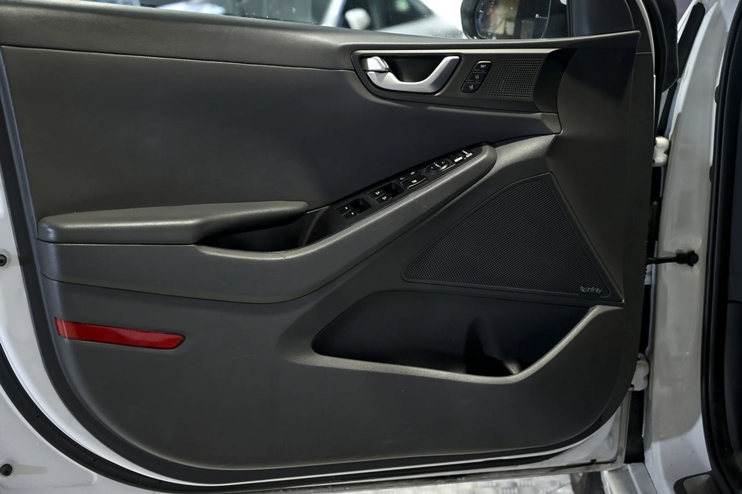 Hyundai Ioniq 1.6 GDI HEV Tecno DCT - Foto 22