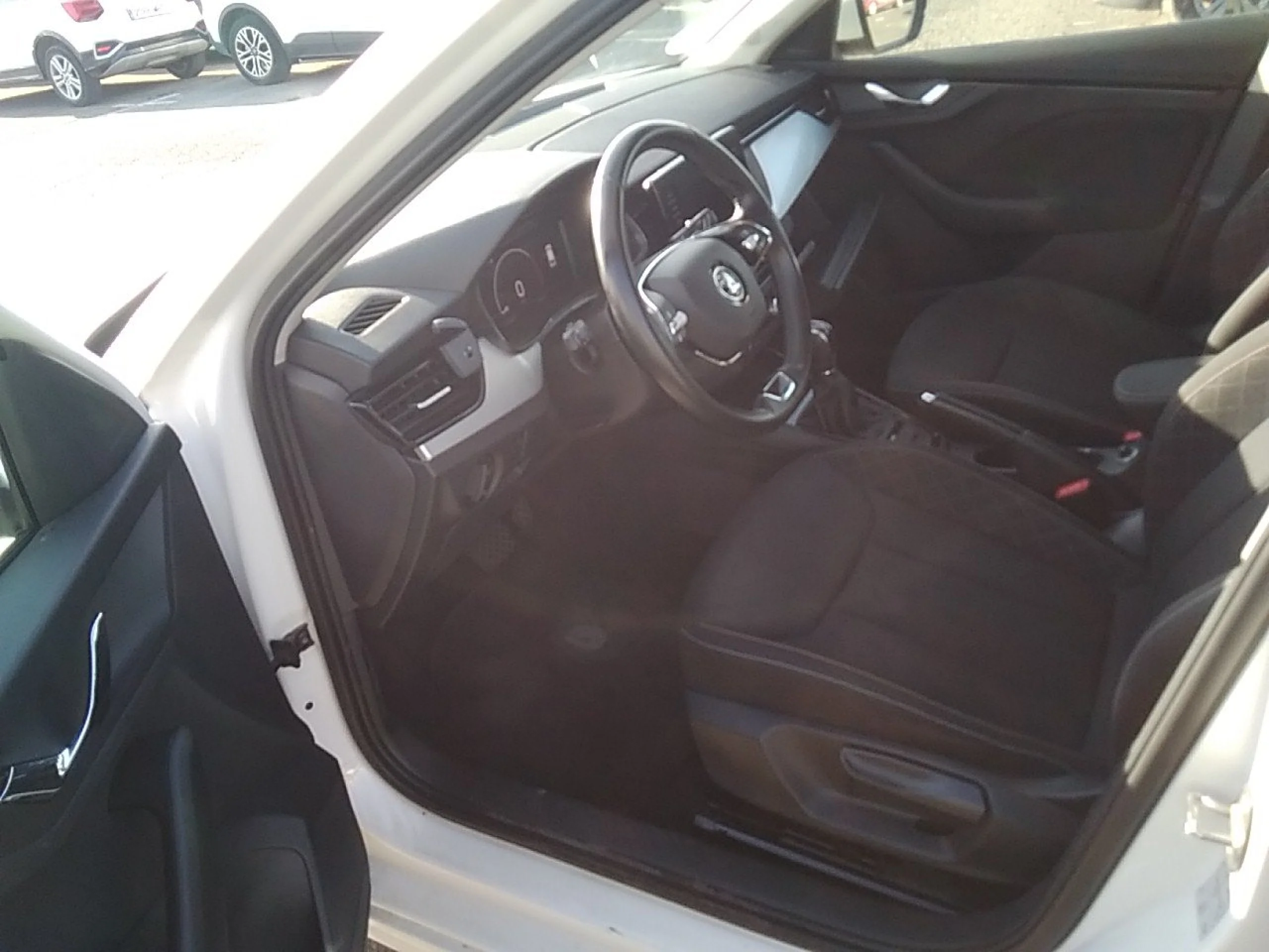 Skoda Kamiq 1.0 TSI 81kW (110CV) DSG AMBITION - Foto 7