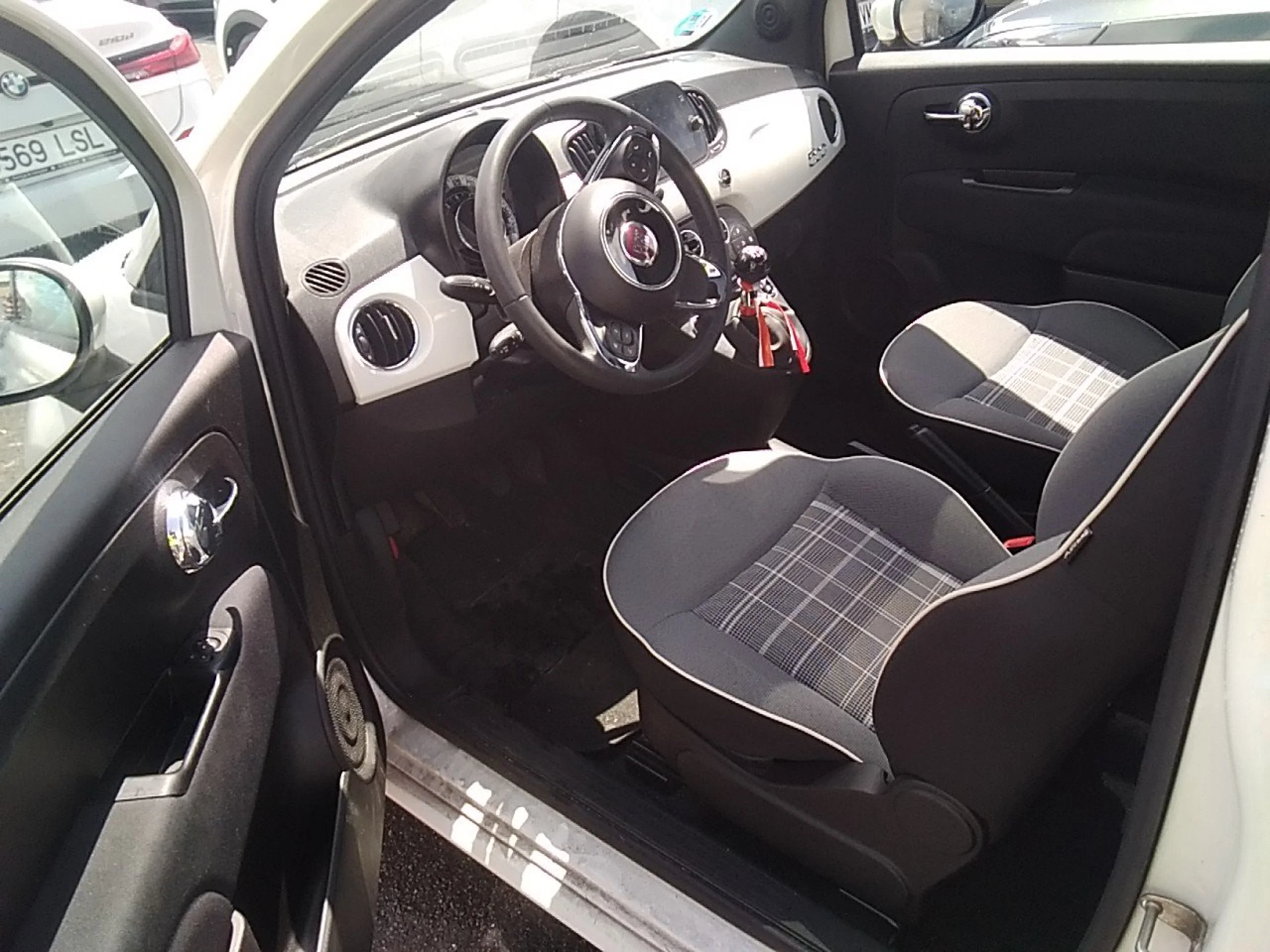 Fiat 500 Lounge 1.0 6v GSE 52KW (70 CV) - Foto 7