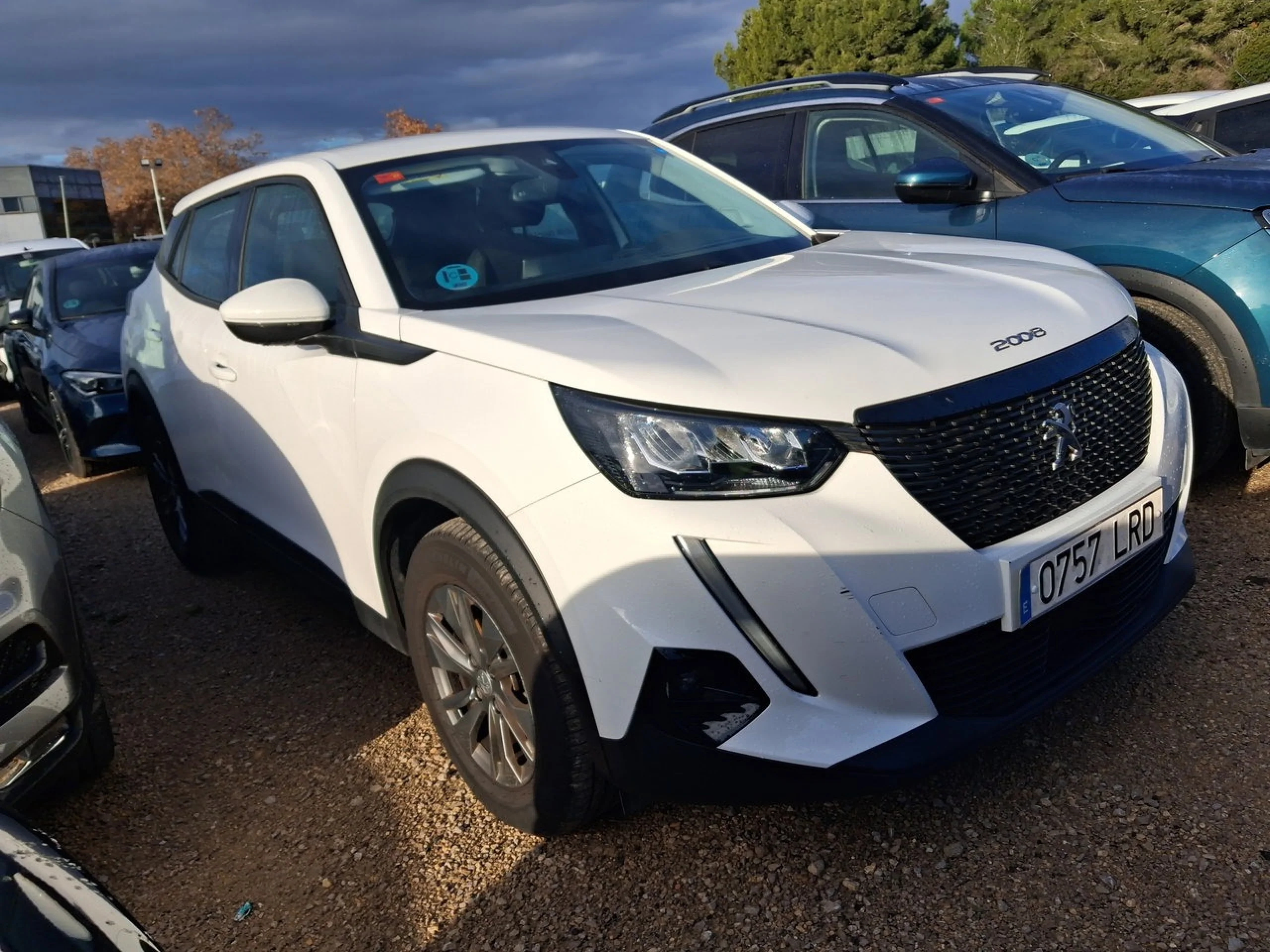 Peugeot 2008 Active Pack BlueHDI 81kW (110CV) - Foto 3