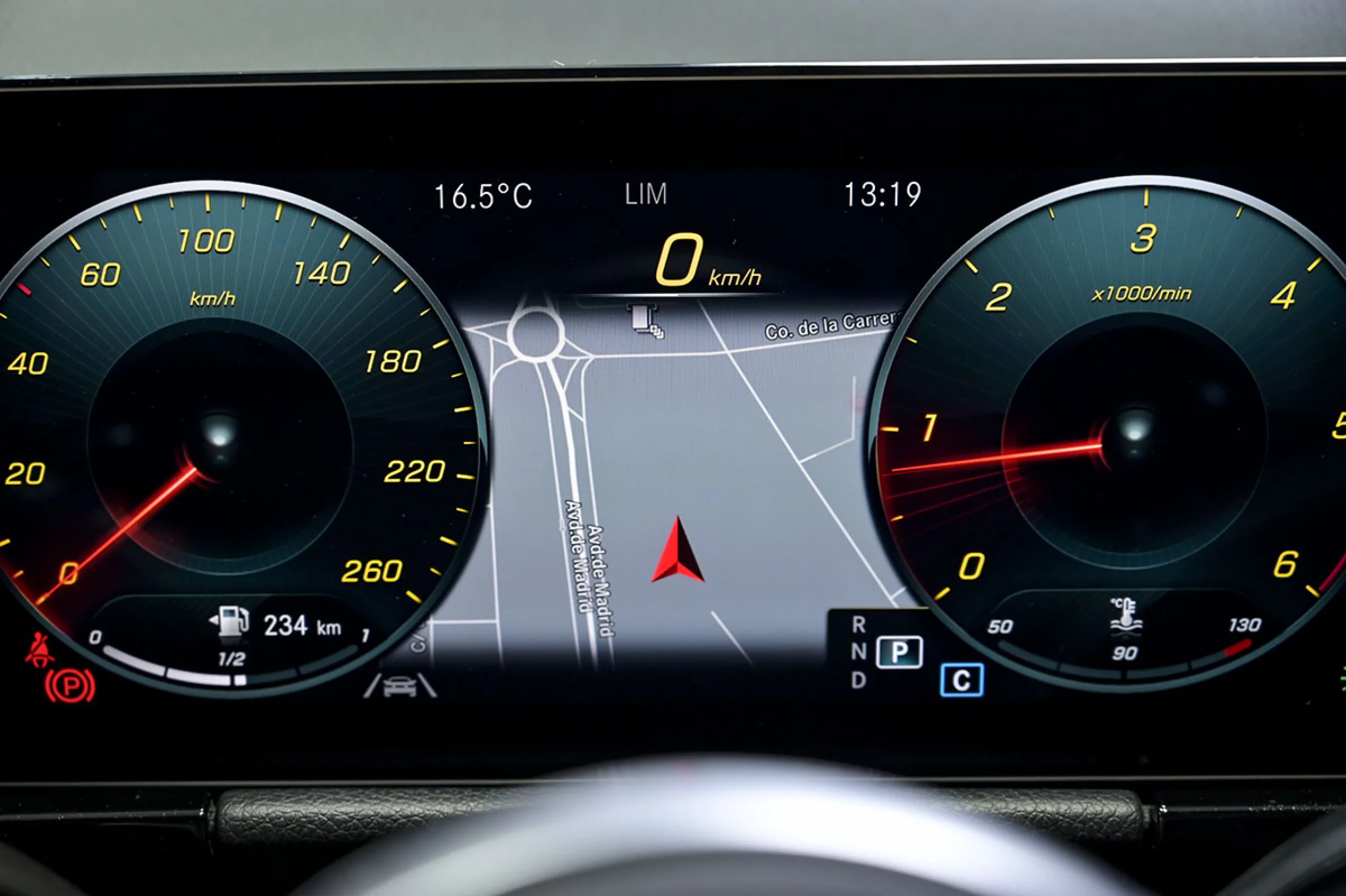 Mercedes-Benz GLA 200 MERCEDES-BENZ GLA GLA 200 D - Foto 7