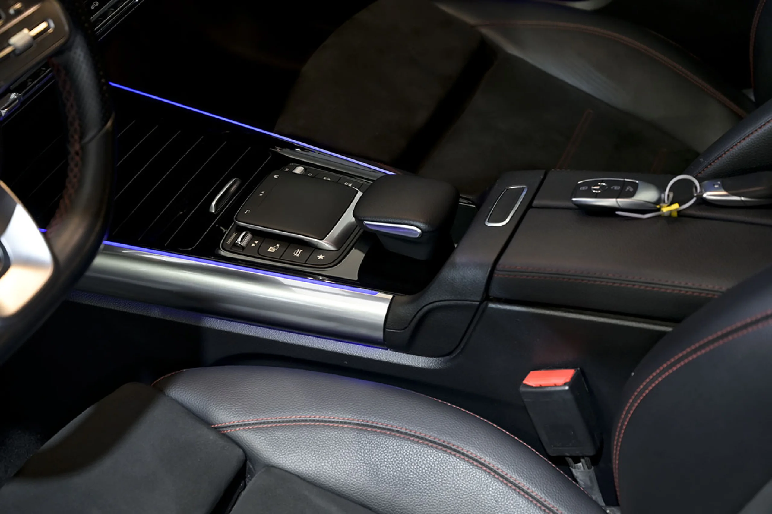 Mercedes-Benz GLA 200 MERCEDES-BENZ GLA GLA 200 D - Foto 30