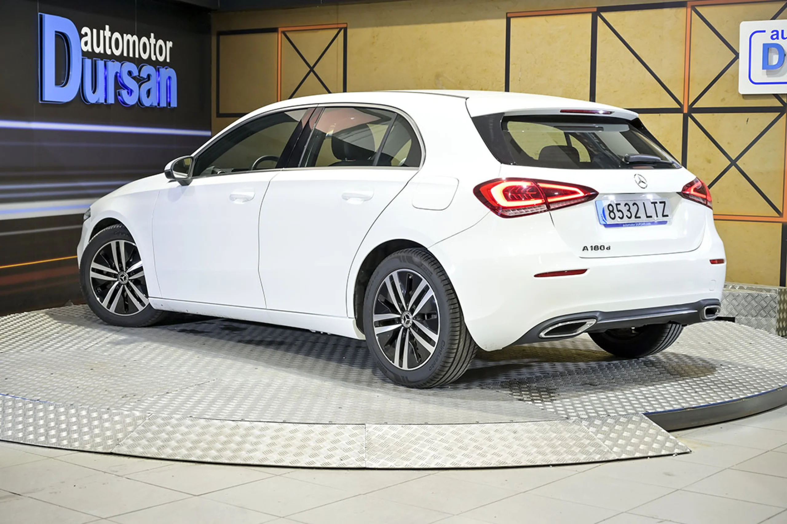 Mercedes-Benz A 180 MERCEDES-BENZ Clase A A 180 d - Foto 4