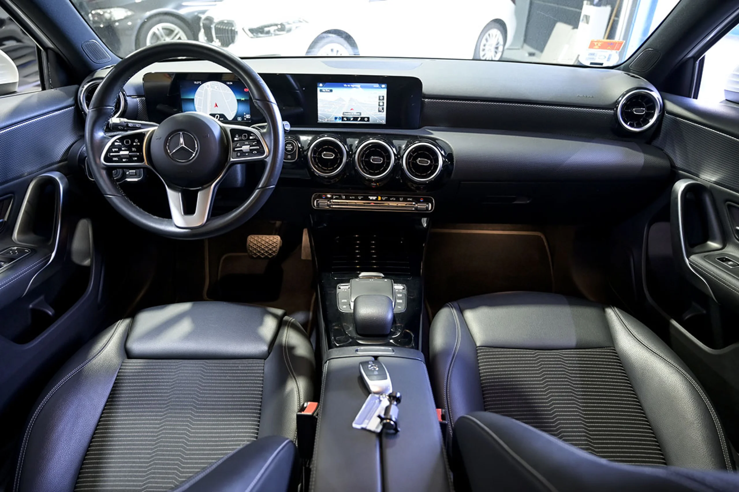 Mercedes-Benz A 180 MERCEDES-BENZ Clase A A 180 d - Foto 8