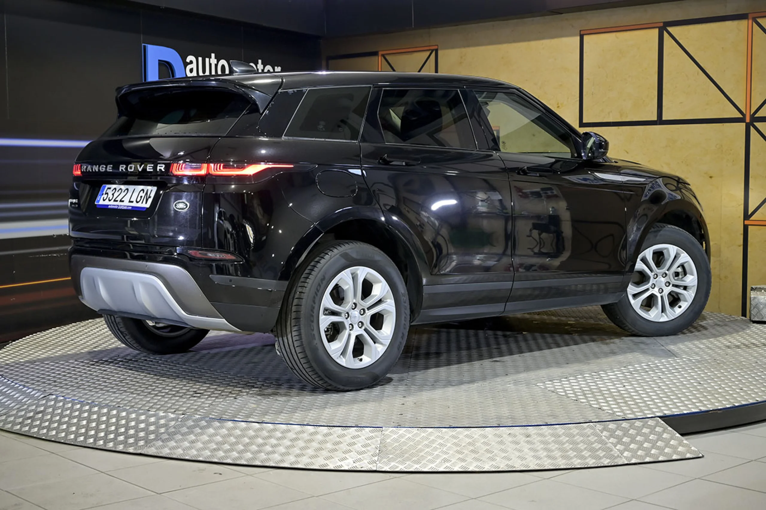 Land Rover Range Rover Evoque 2.0 D150 S AUTO 4WD - Foto 5