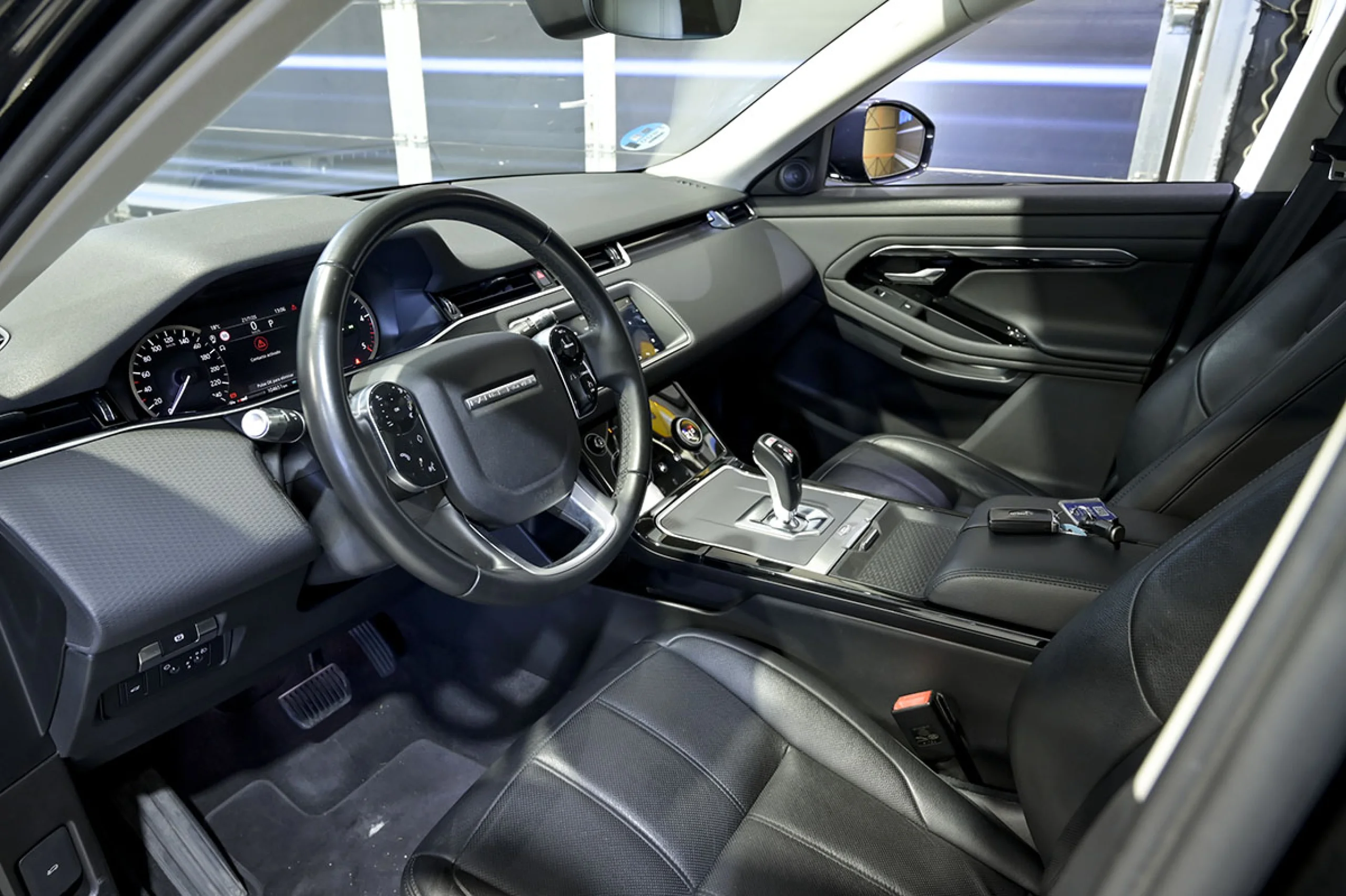 Land Rover Range Rover Evoque 2.0 D150 S AUTO 4WD - Foto 6