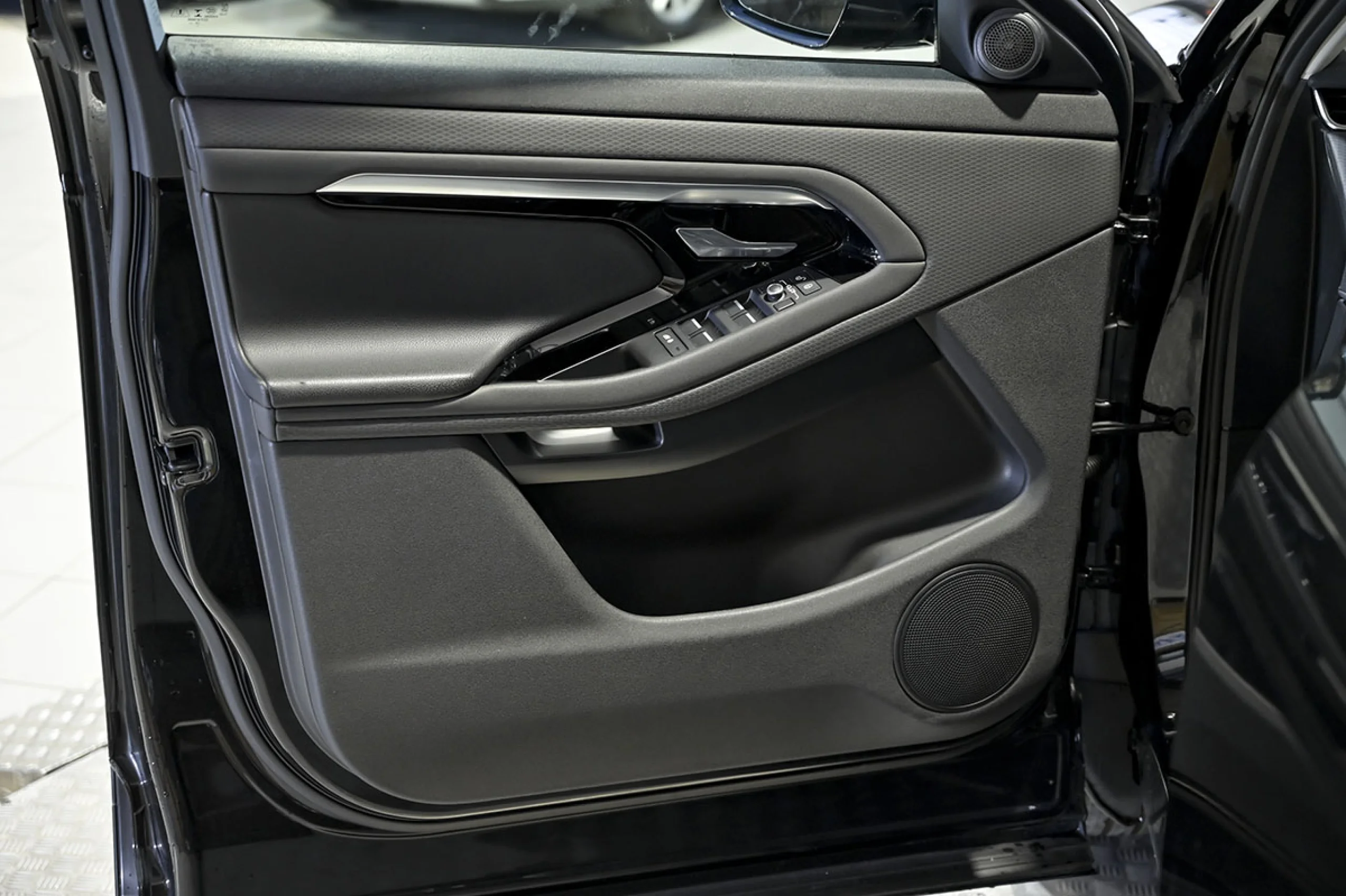 Land Rover Range Rover Evoque 2.0 D150 S AUTO 4WD - Foto 23