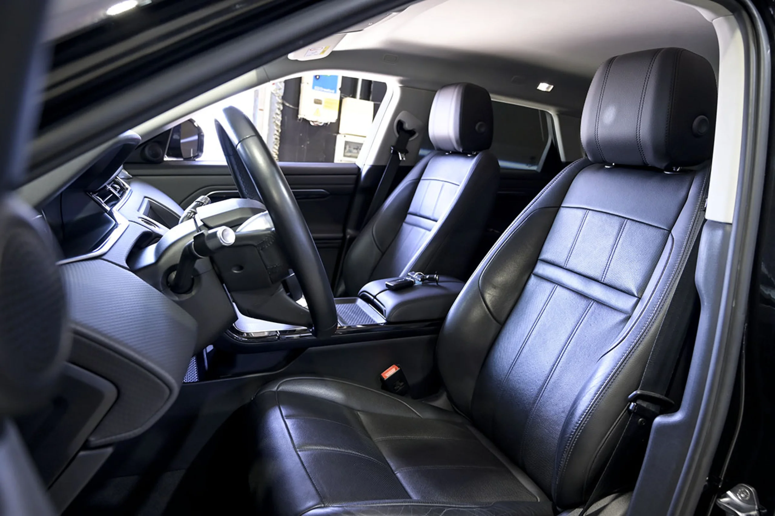 Land Rover Range Rover Evoque 2.0 D150 S AUTO 4WD - Foto 24