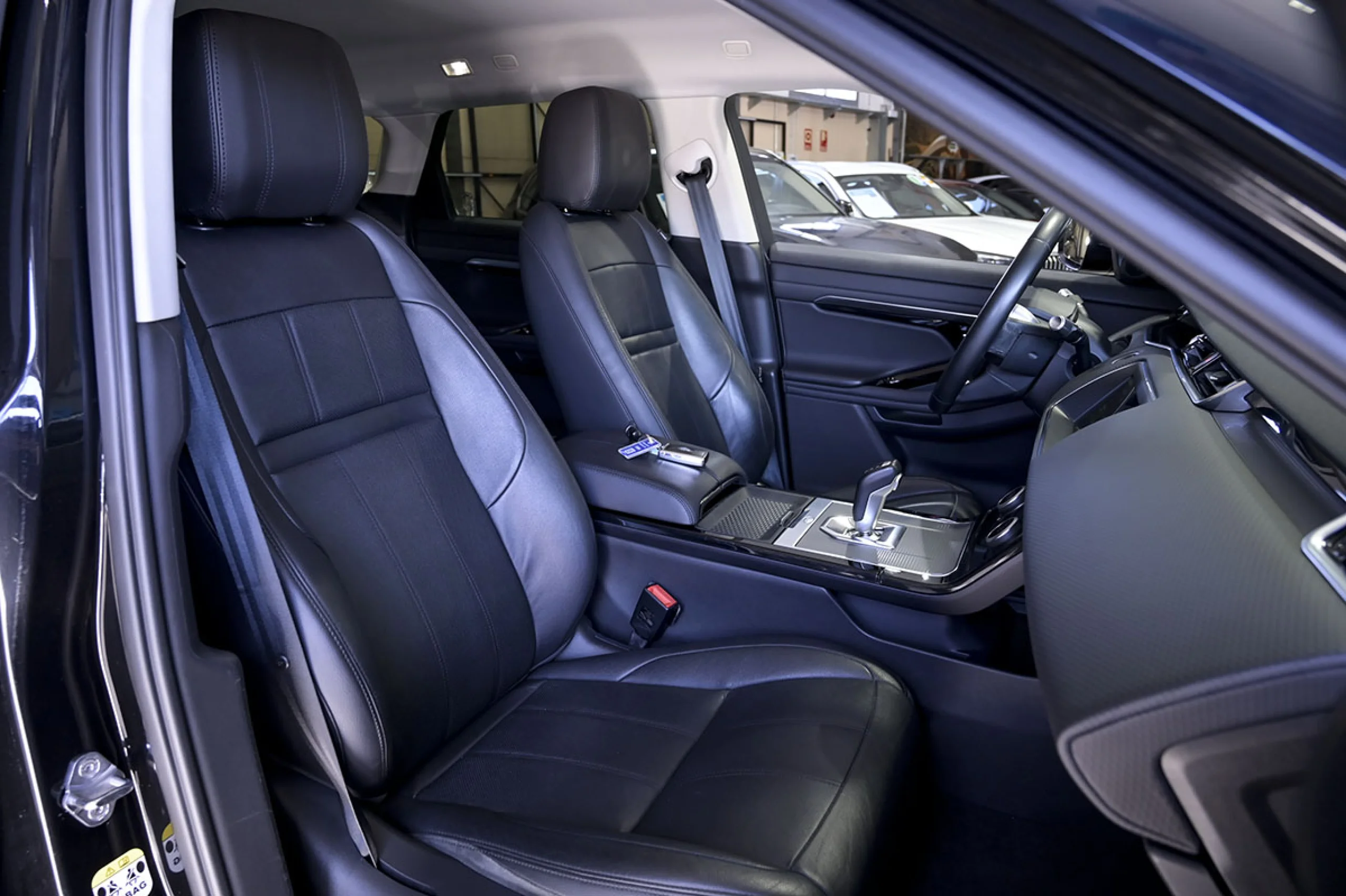 Land Rover Range Rover Evoque 2.0 D150 S AUTO 4WD - Foto 41