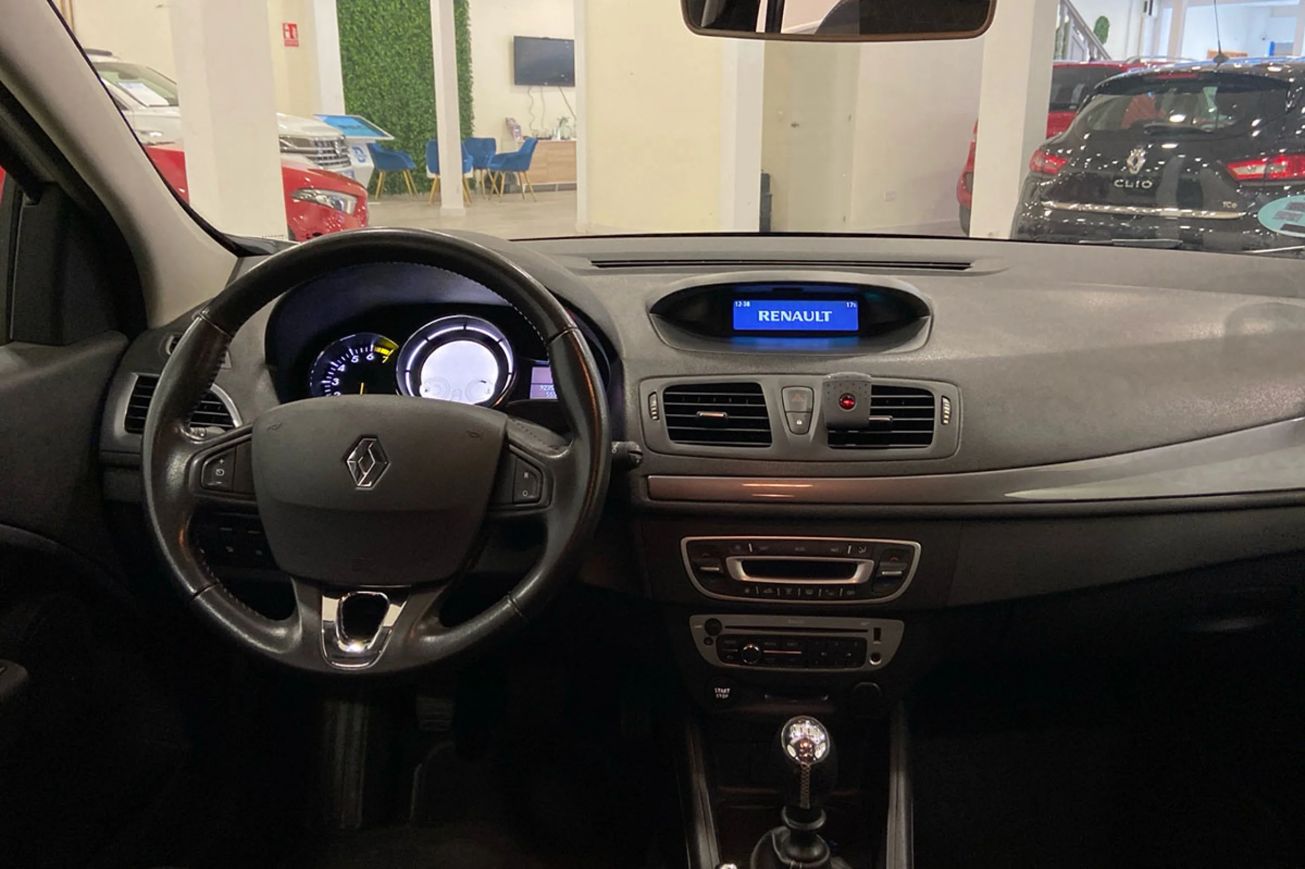 Renault Megane Mégane Limited Energy TCe 115 SS eco2 - Foto 8