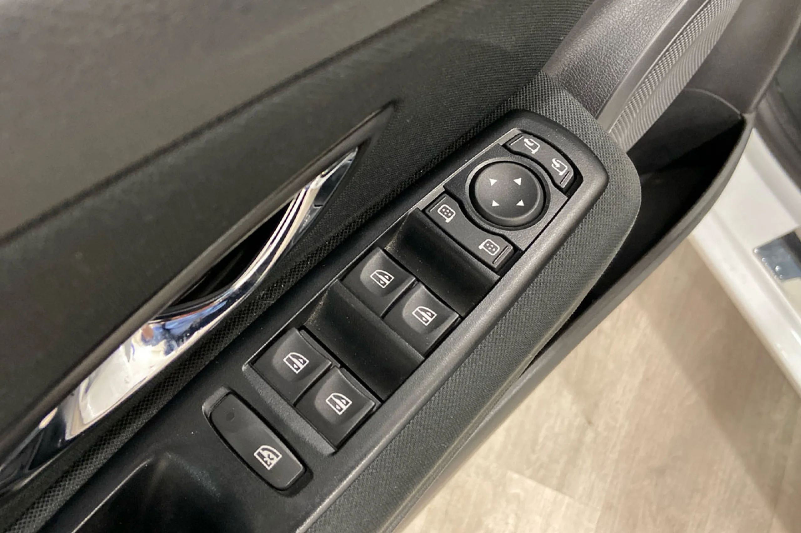 Renault Megane Mégane Limited Energy TCe 115 SS eco2 - Foto 19