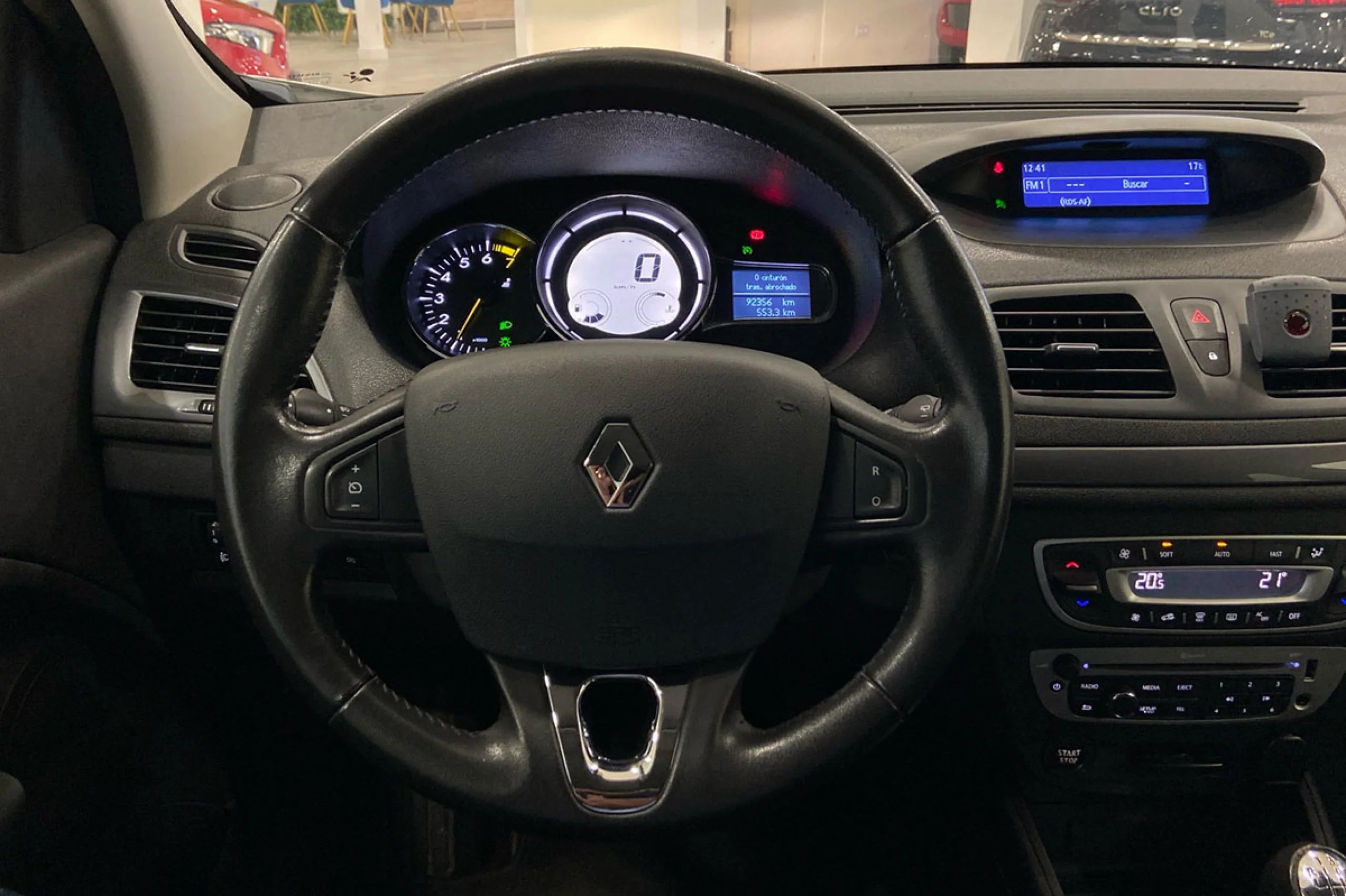 Renault Megane Mégane Limited Energy TCe 115 SS eco2 - Foto 20