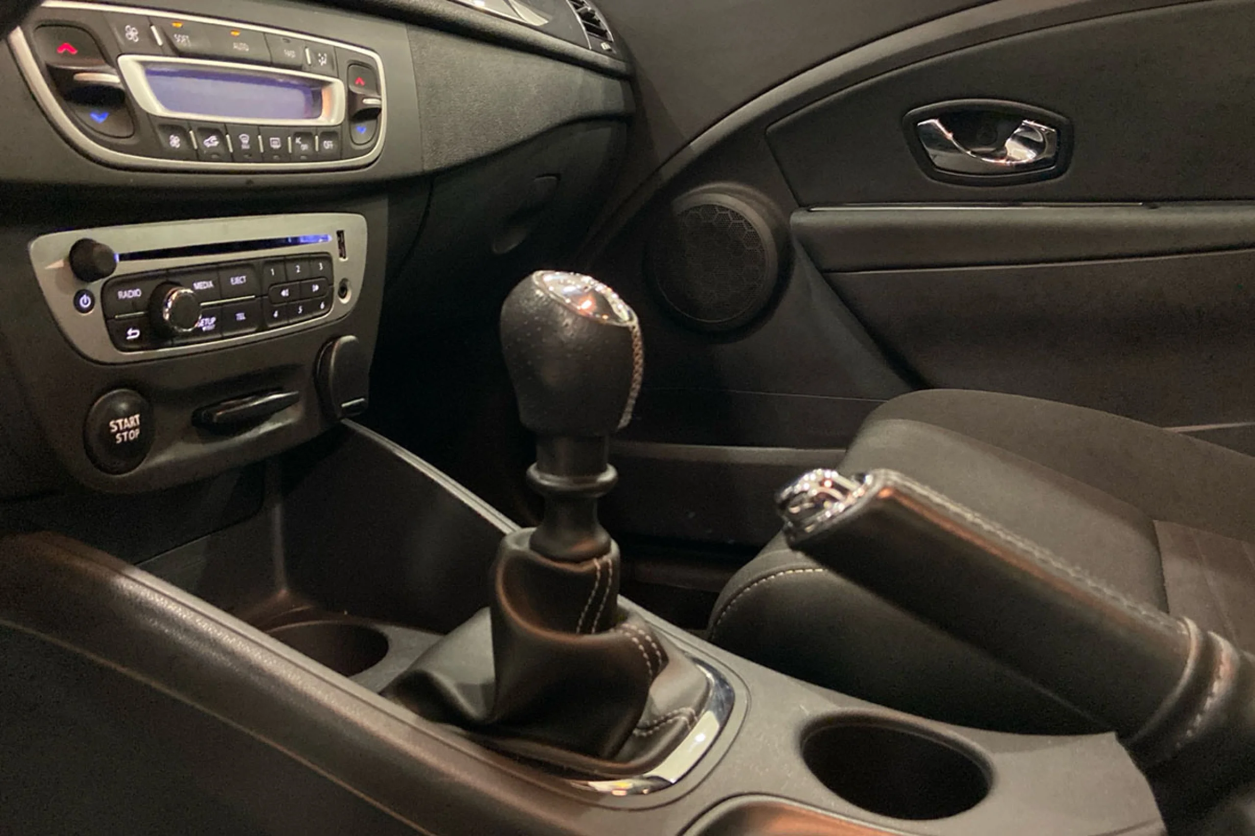 Renault Megane Mégane Limited Energy TCe 115 SS eco2 - Foto 22