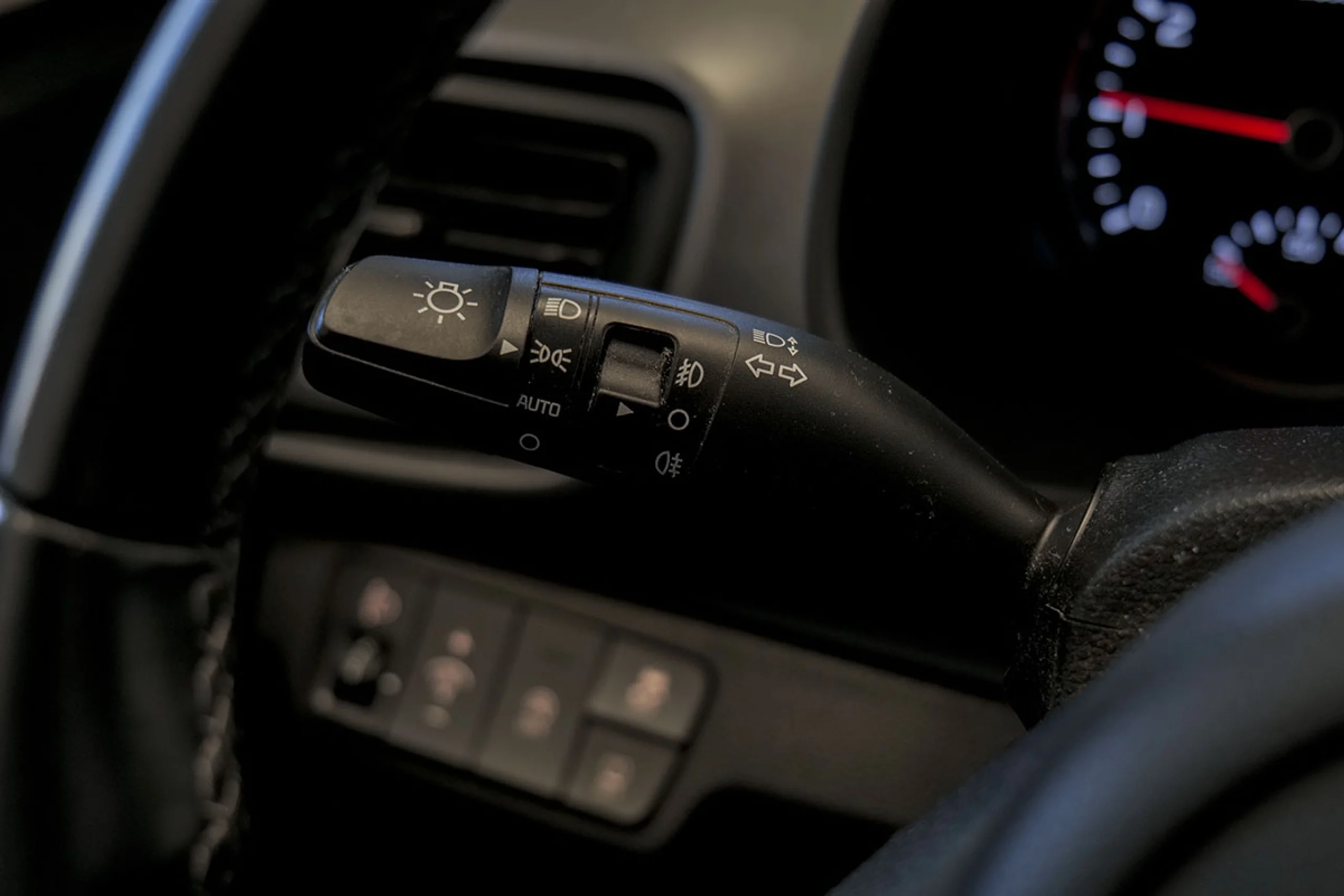 Kia Stonic 1.0 TGDi 74kW 100CV MHEV MT Concept - Foto 23