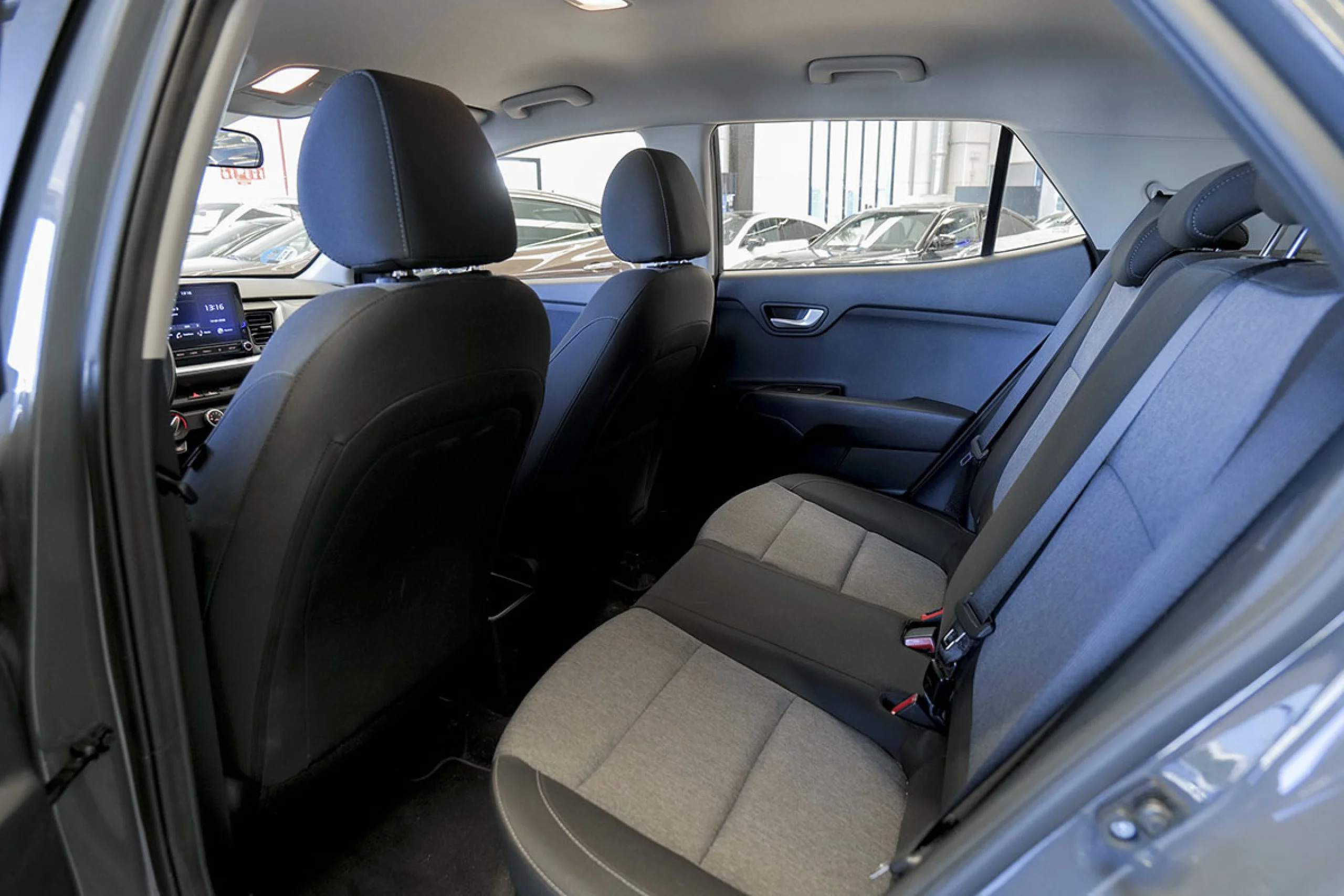 Kia Stonic 1.0 TGDi 74kW 100CV MHEV MT Concept - Foto 14