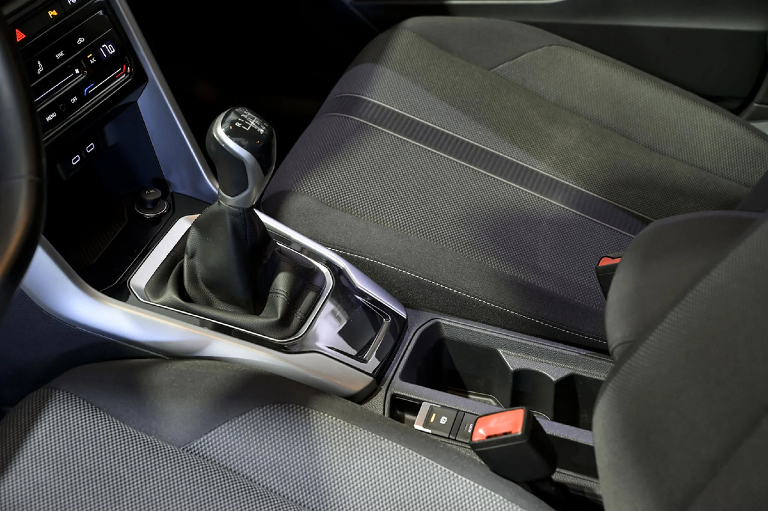 Volkswagen T-Roc Life 2.0 TDI 110kW 150CV - Foto 26