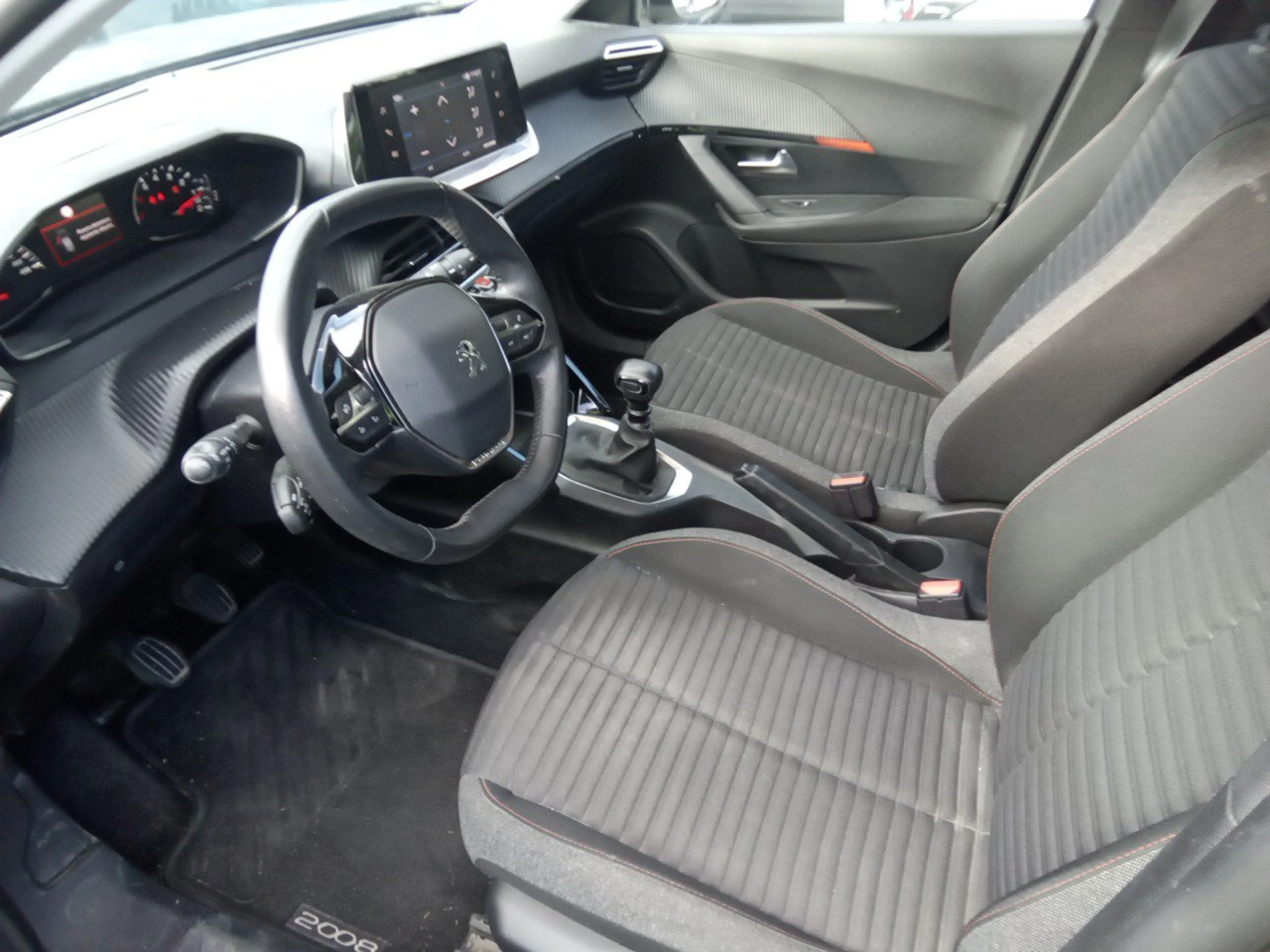 Peugeot 2008 Active Pack BlueHDI 81kW (110CV) - Foto 7