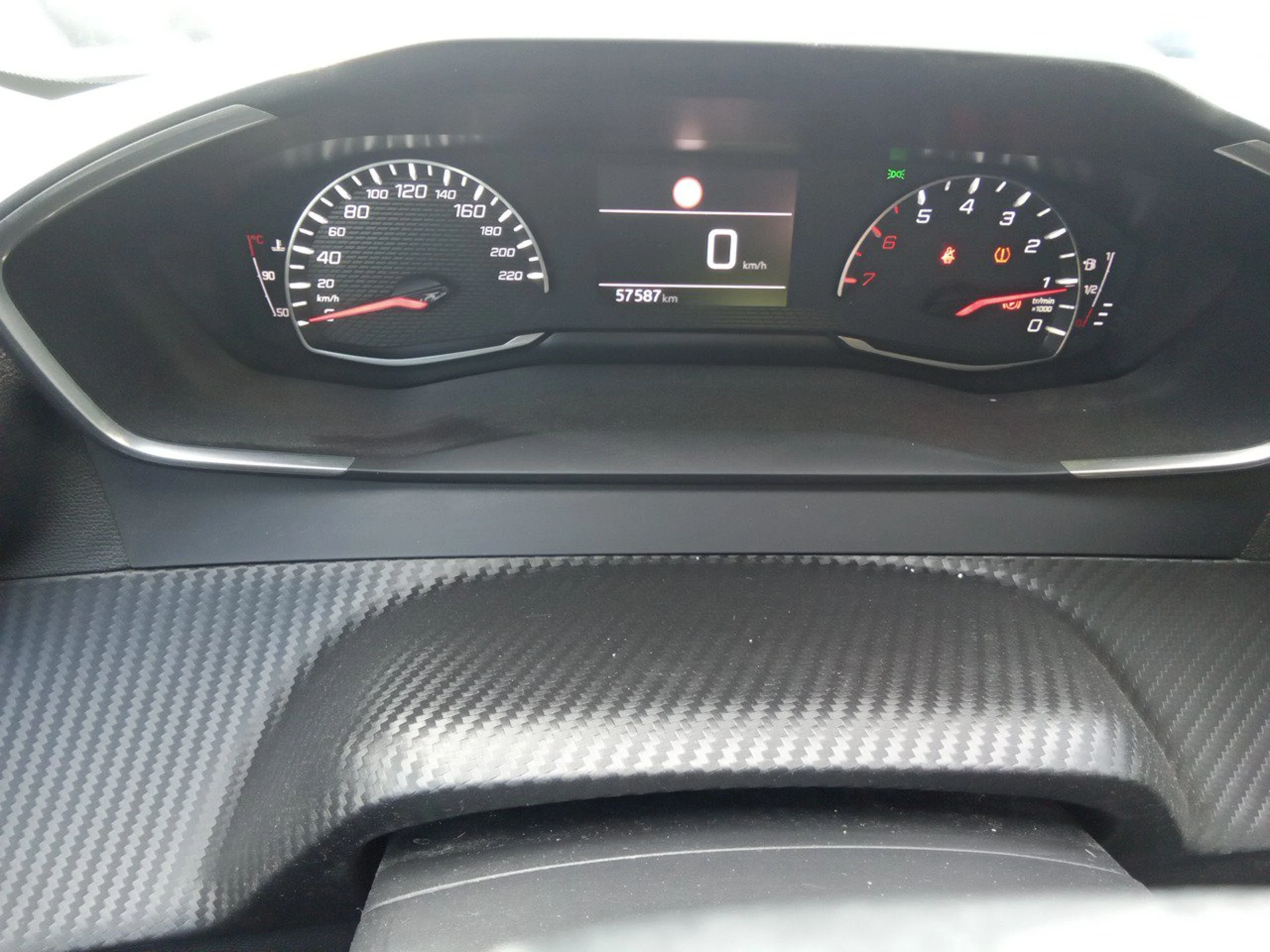 Peugeot 2008 Active Pack BlueHDI 81kW (110CV) - Foto 8