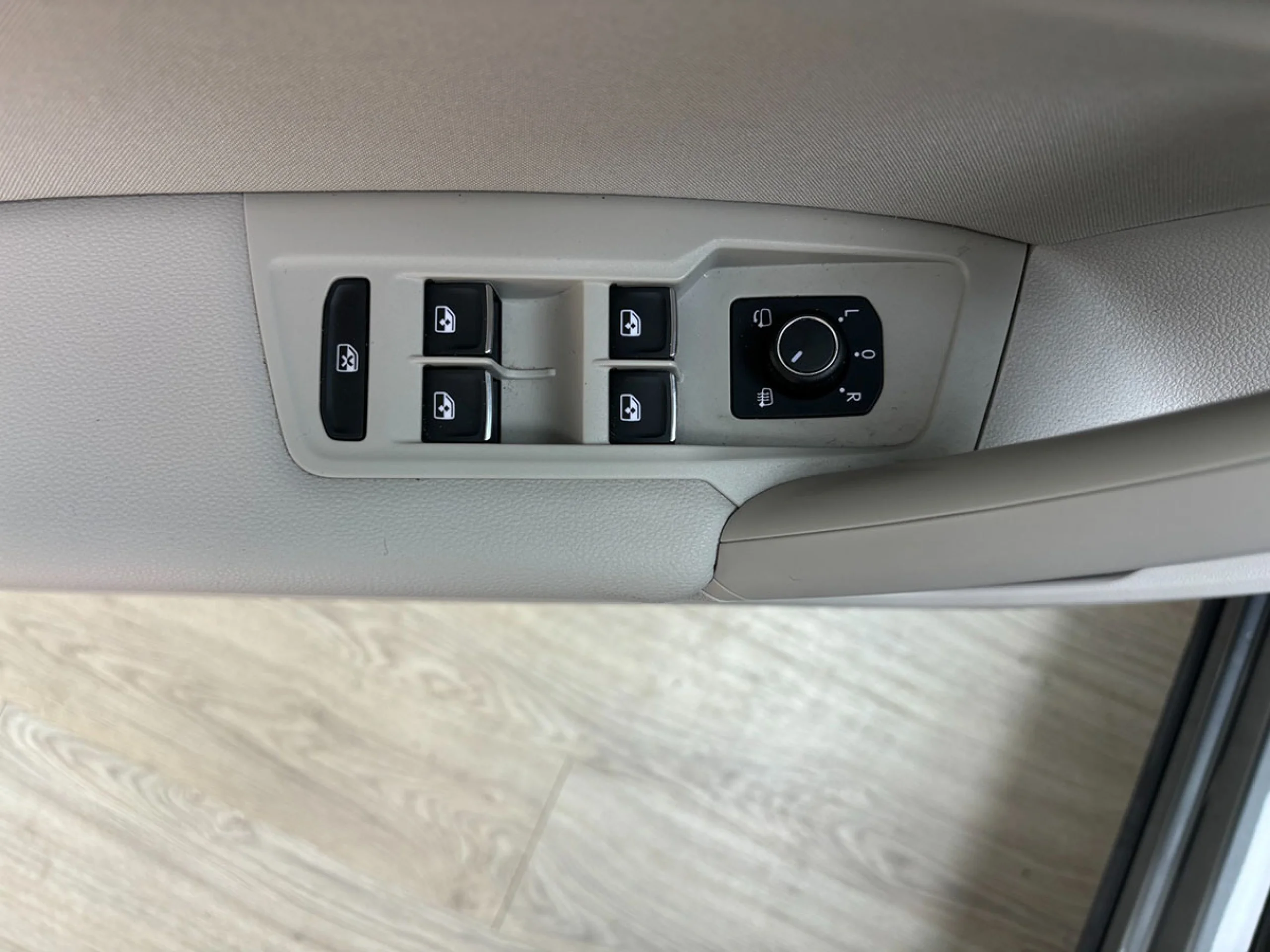 Volkswagen Tiguan Advance 2.0 TDI 110kW 150CV DSG - Foto 15