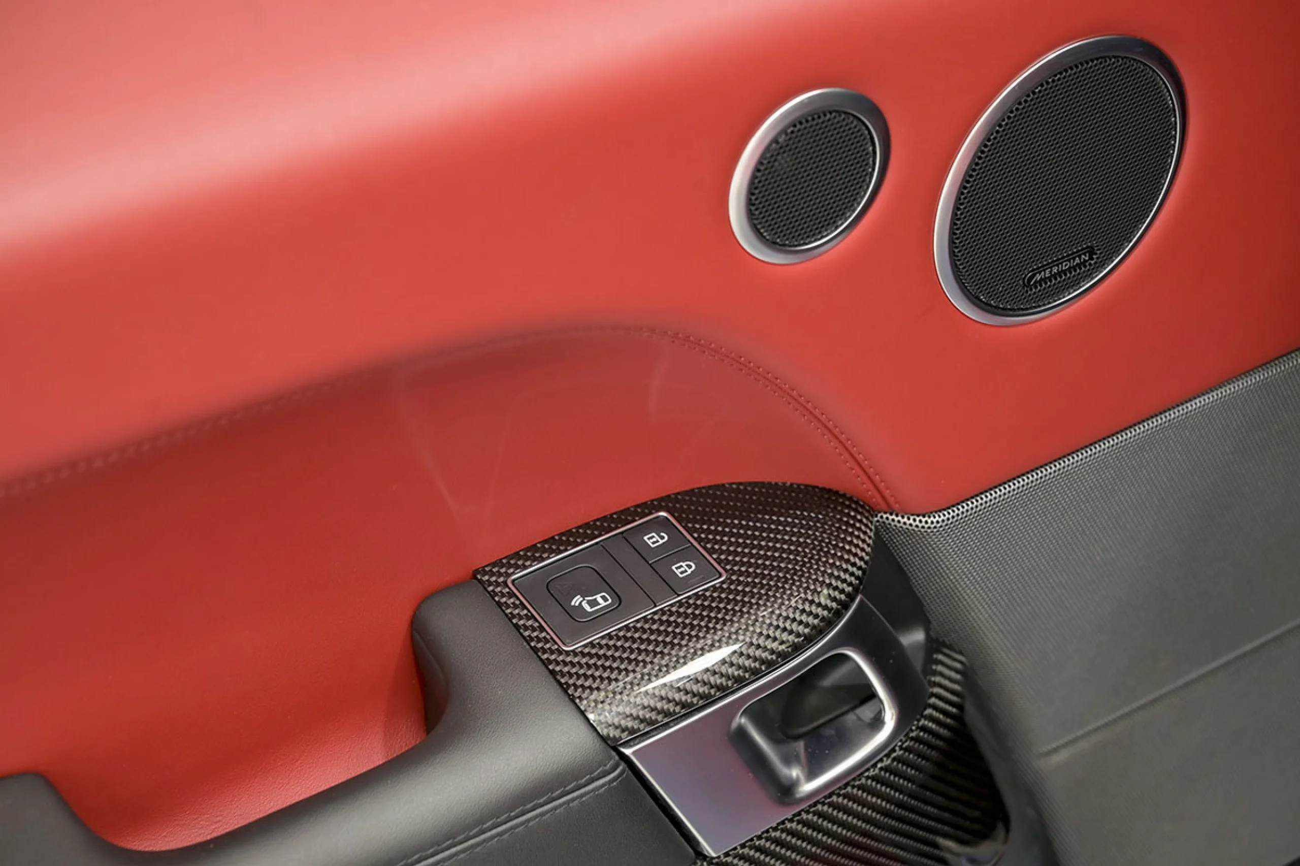 Land Rover Range Rover Sport 5.0 V8 423kW 575CV SVR Carbon Edition - Foto 41