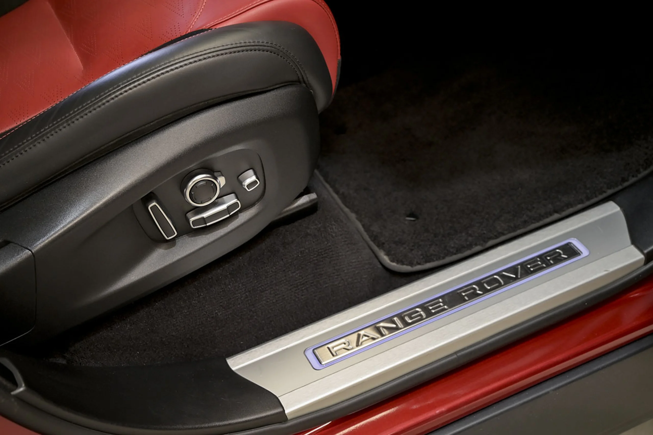 Land Rover Range Rover Sport 5.0 V8 423kW 575CV SVR Carbon Edition - Foto 40