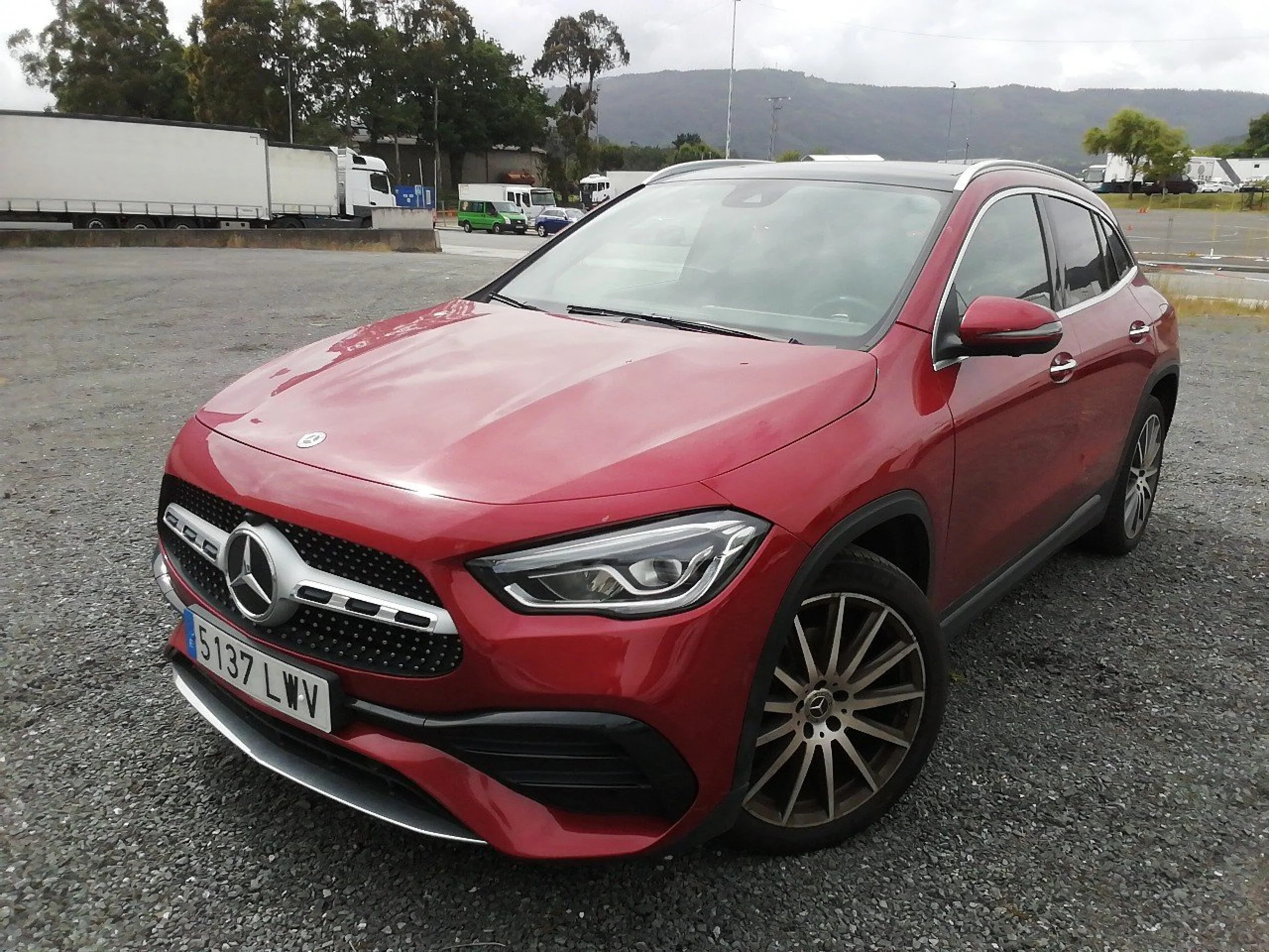 Mercedes-Benz GLA 250 MERCEDES GLA  250 e - Foto 1